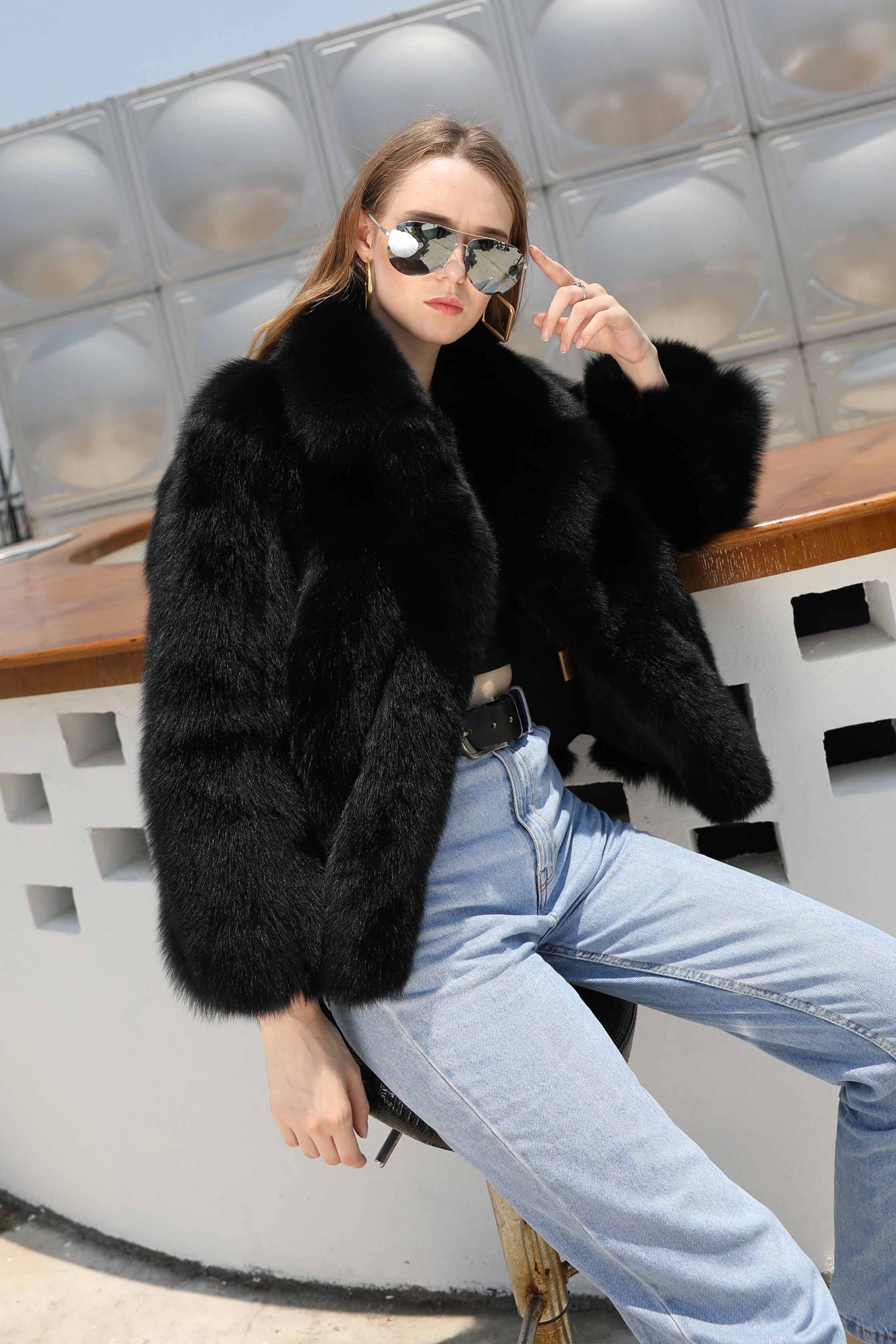 Winter Black Suit Collar Fox Fur Short Fashion Women's Coat - Janefur