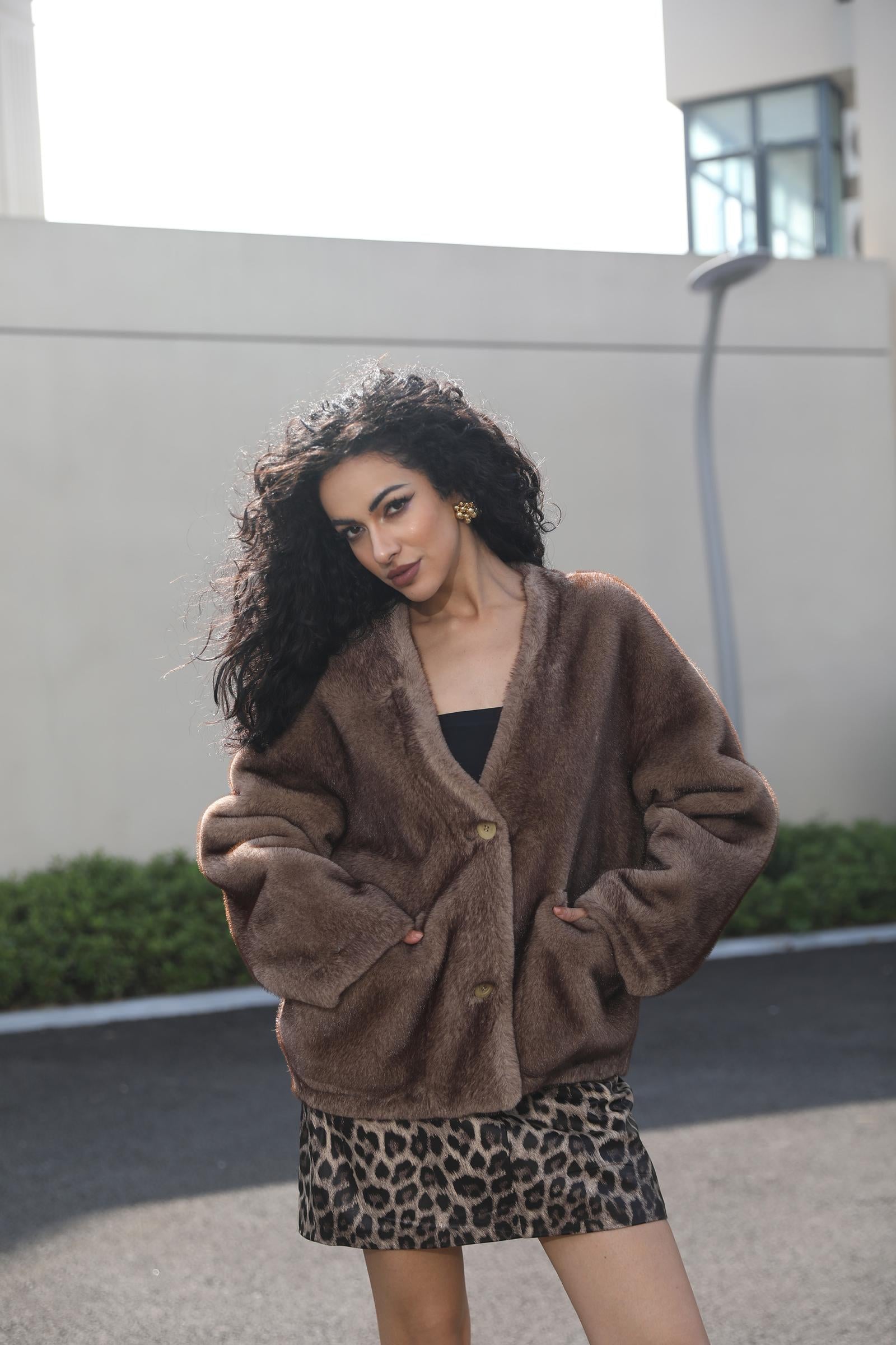Eco Friendly Wool Jacket Women's New Style Chic V Neck Large Pocket Faux Fur Outerwear - Janefur