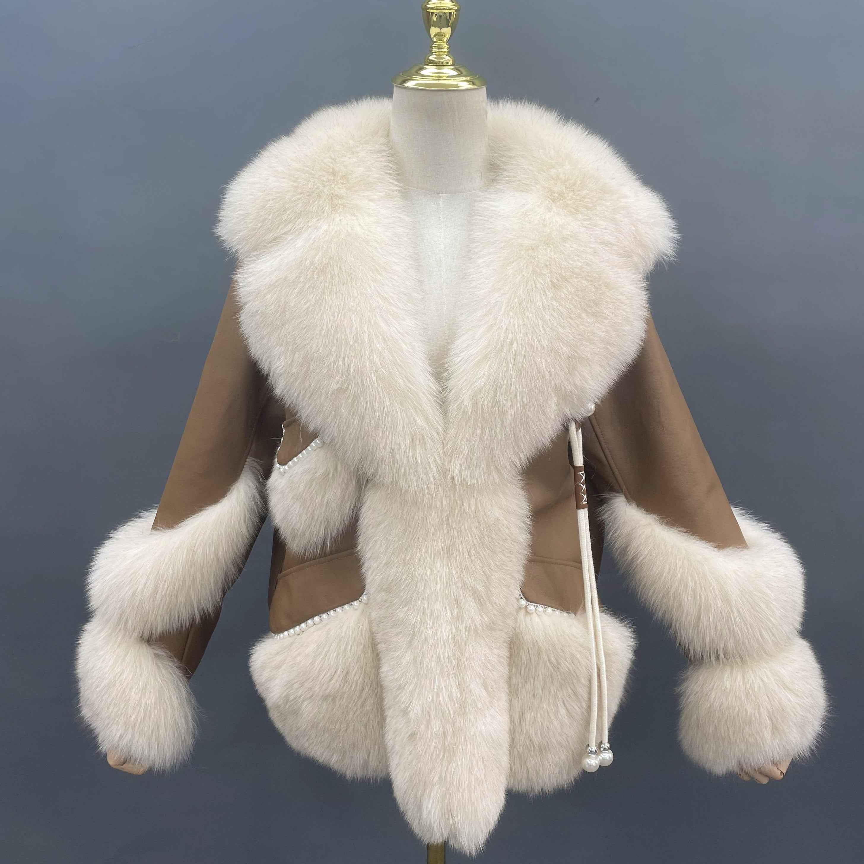 Women’s Black Leather Jacket with Emerald Green Fox Fur Trim – Notch Lapel Coat with Pearl Detail for Luxury Winter Fashion