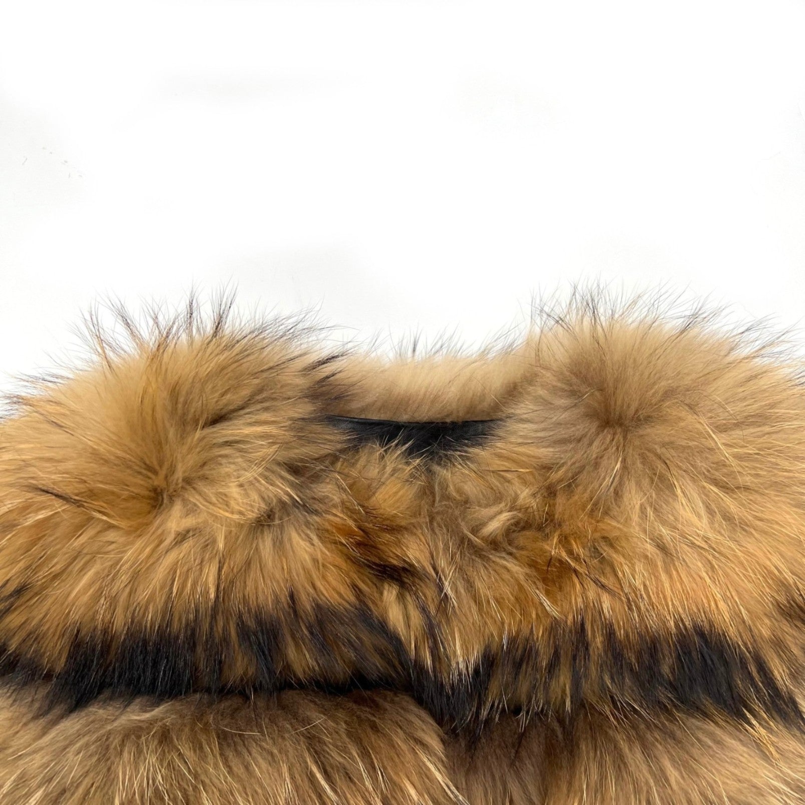 2023 New 5 Section Horizontal Stripe Short Raccoon Fur Coat - Janefur