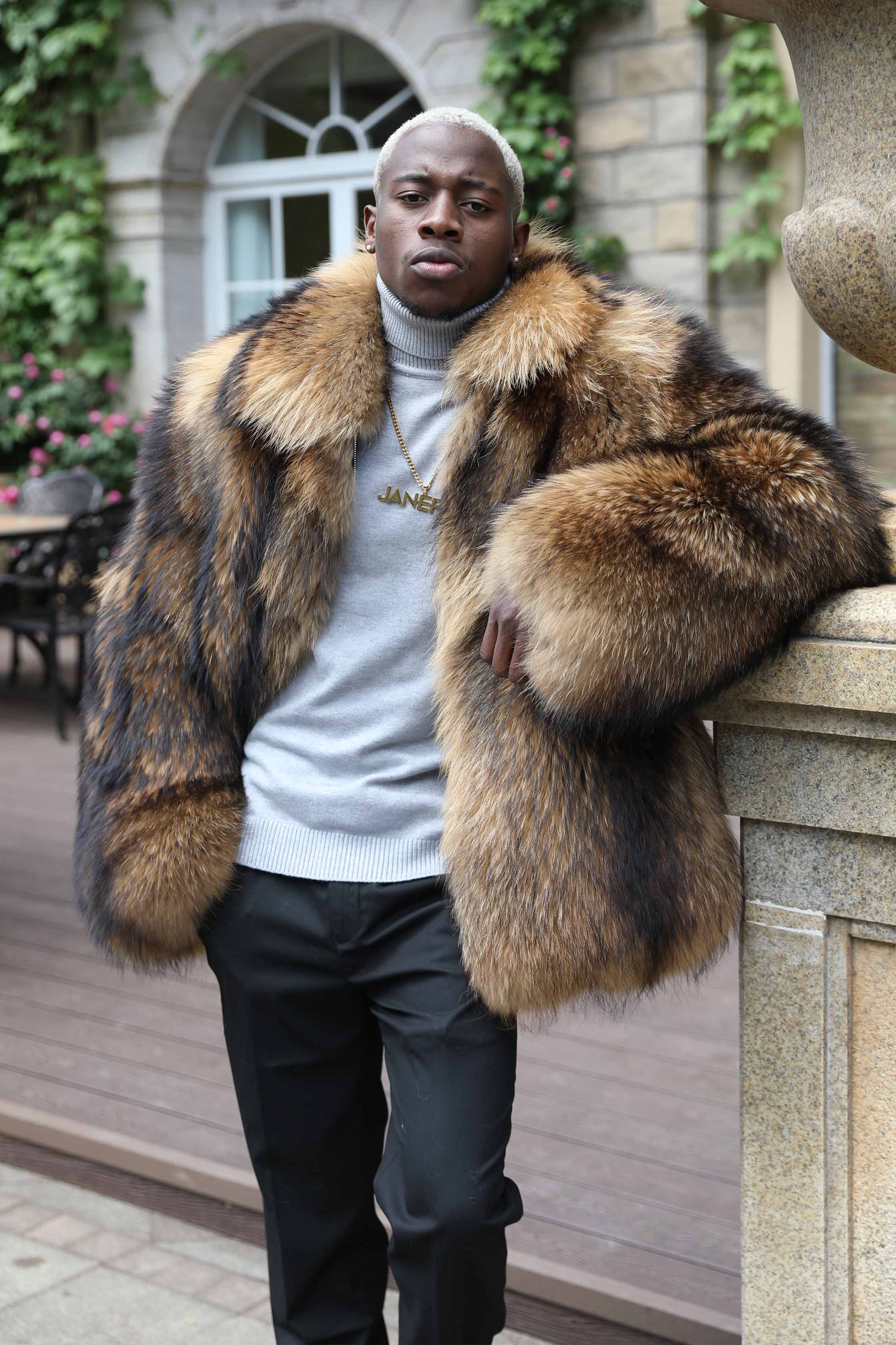 Fashion Winter Men's Lapel Pure Natural Raccoon Fur Coat - Janefur