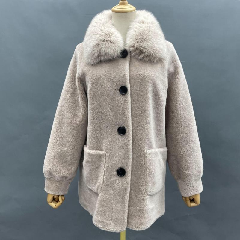 Women's short shearling coat with fox fur collar - Janefur