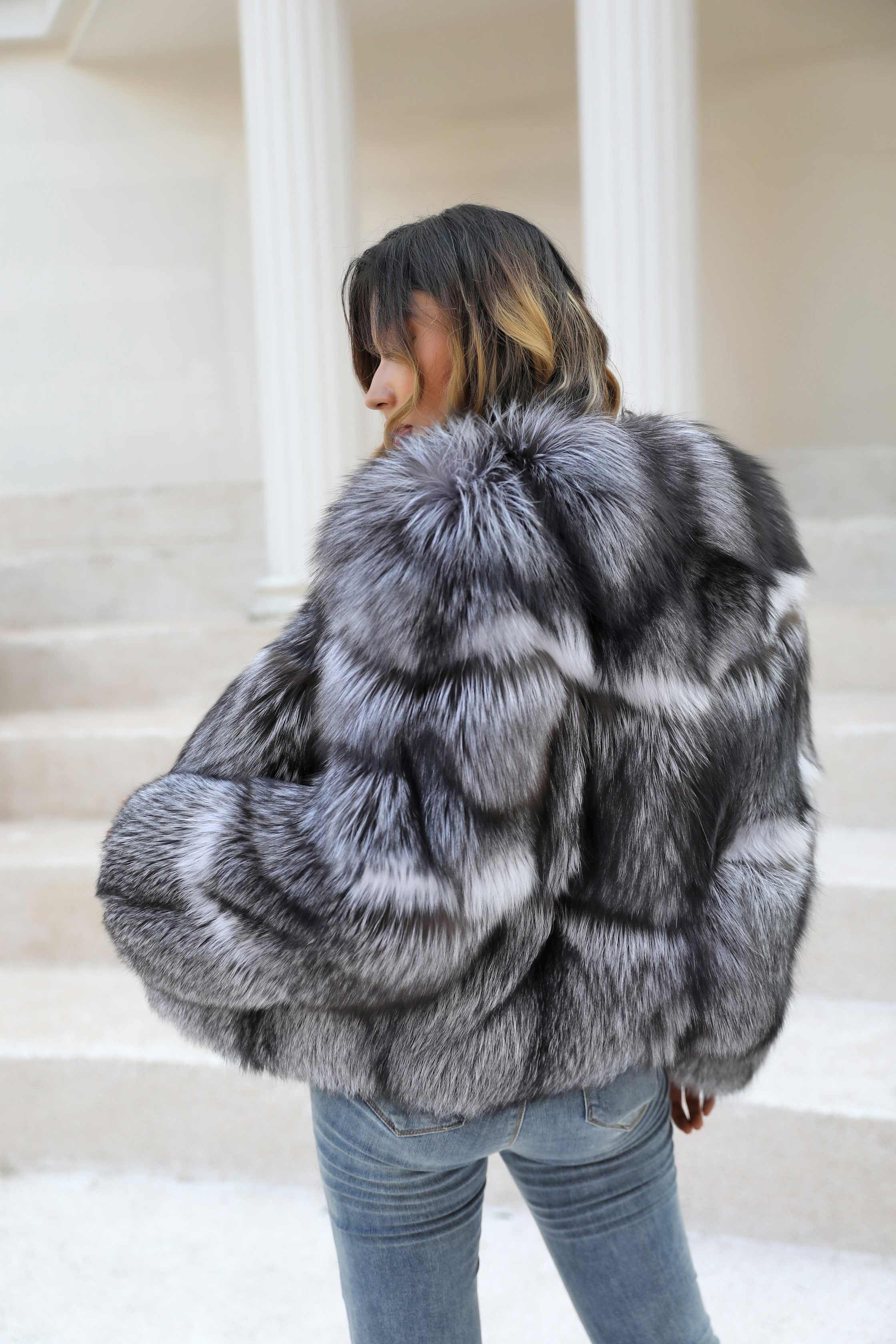 Luxury Winter Women's Crewneck Silver Fox Coat - Janefur