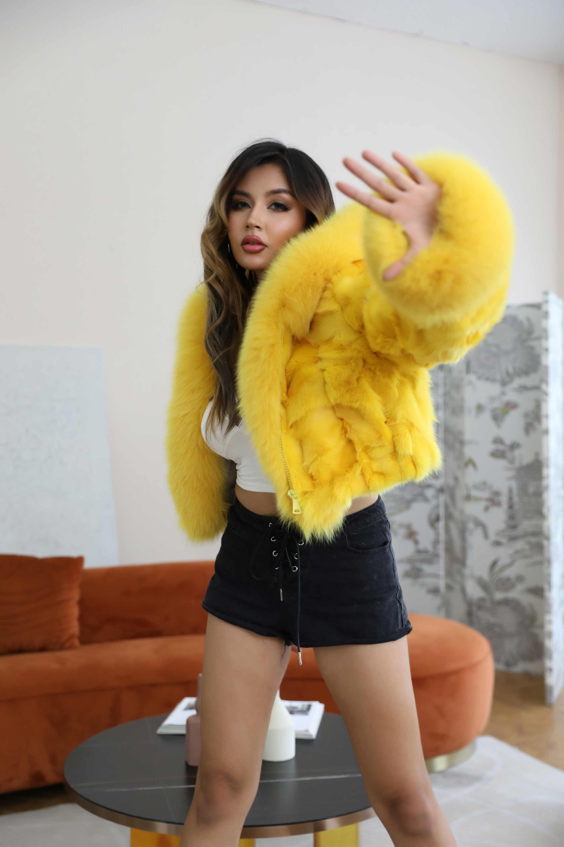 Luxury Women's Winter Short Fox Fur With Hooded Zipper Style Coat - Janefur