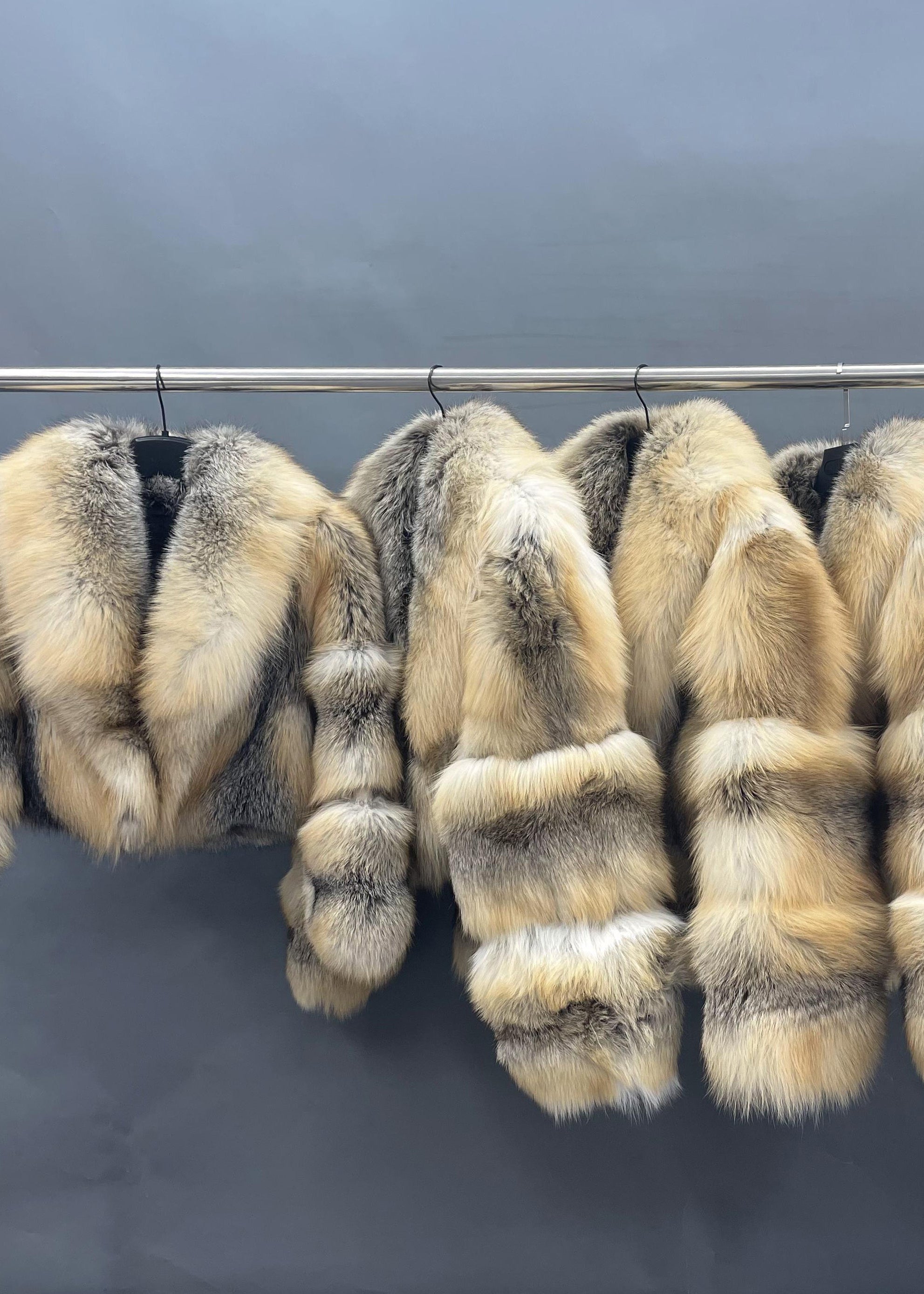 2026 Popular Styles Ladies' Shawl Collar Three Section Sleeves Short Fox Fur Jacket Wholesale