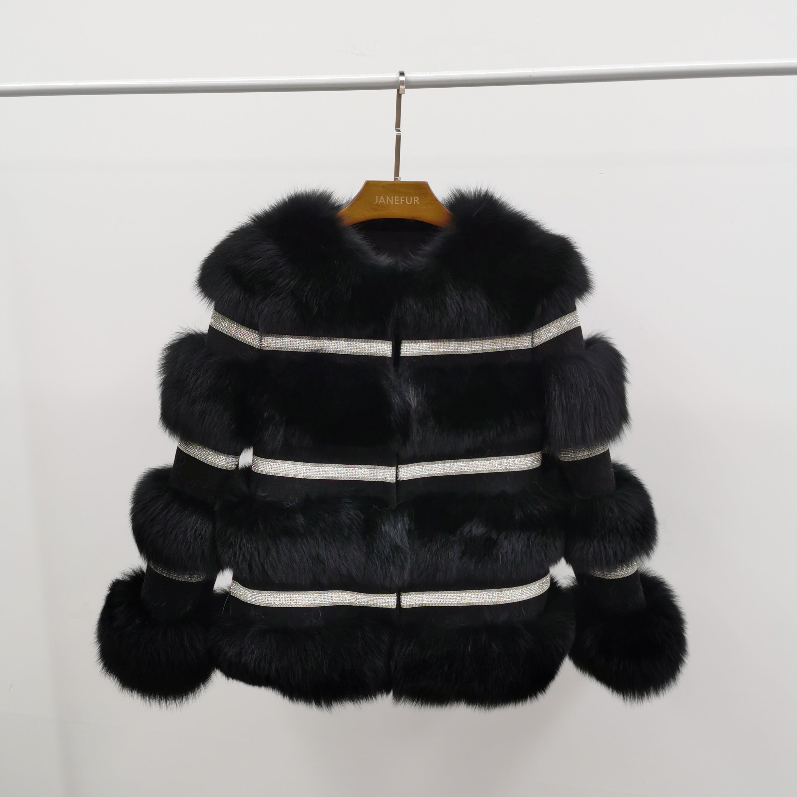 Janefur Wholesale Of Ladies' Horizontal Striped Diamond Style Real Fox Jacket