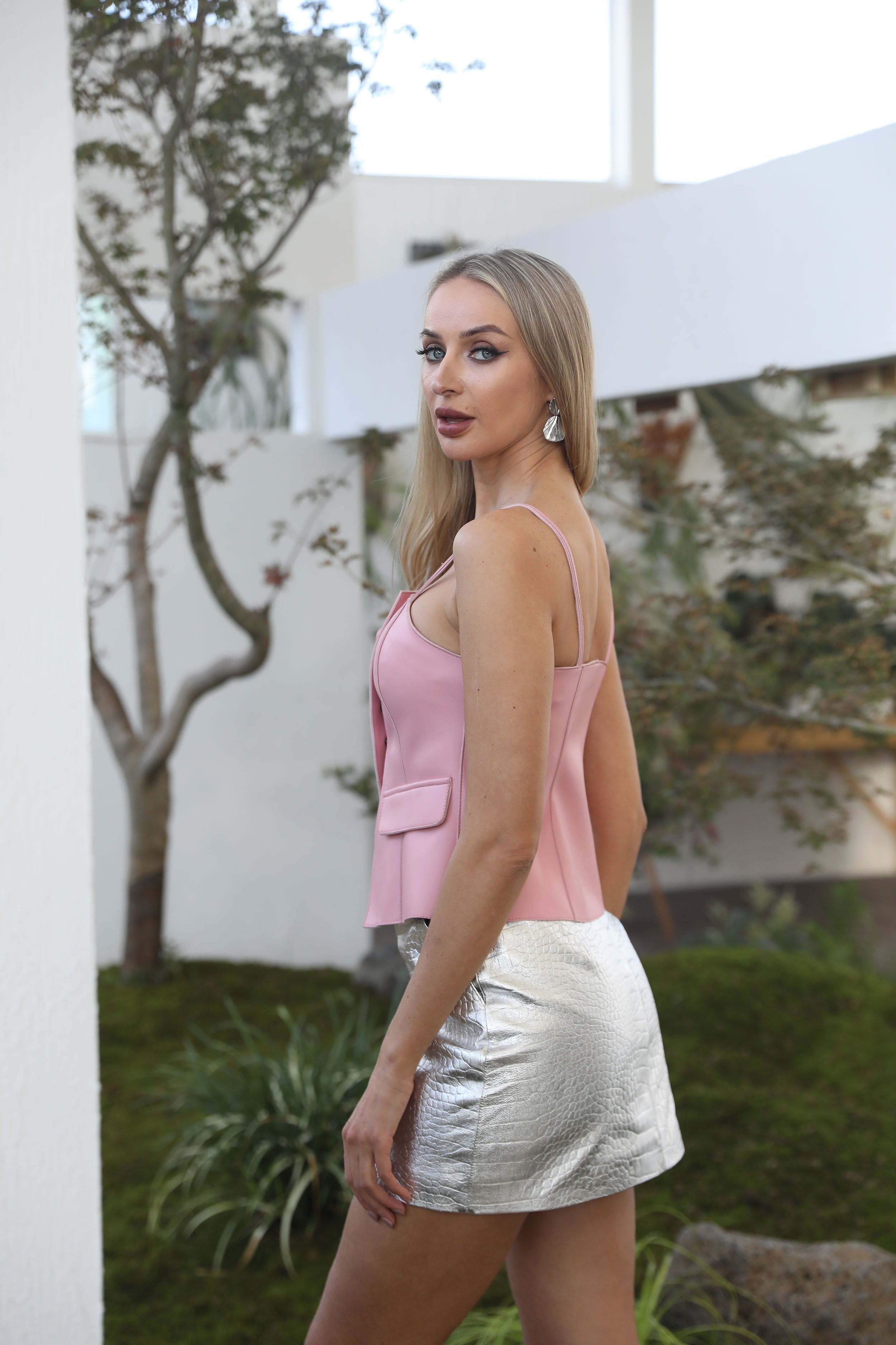 Vegan Leather Party Set – Silver Crocodile Print Crop Jacket with Mini Skirt, Sexy Fashion Two-Piece for Women