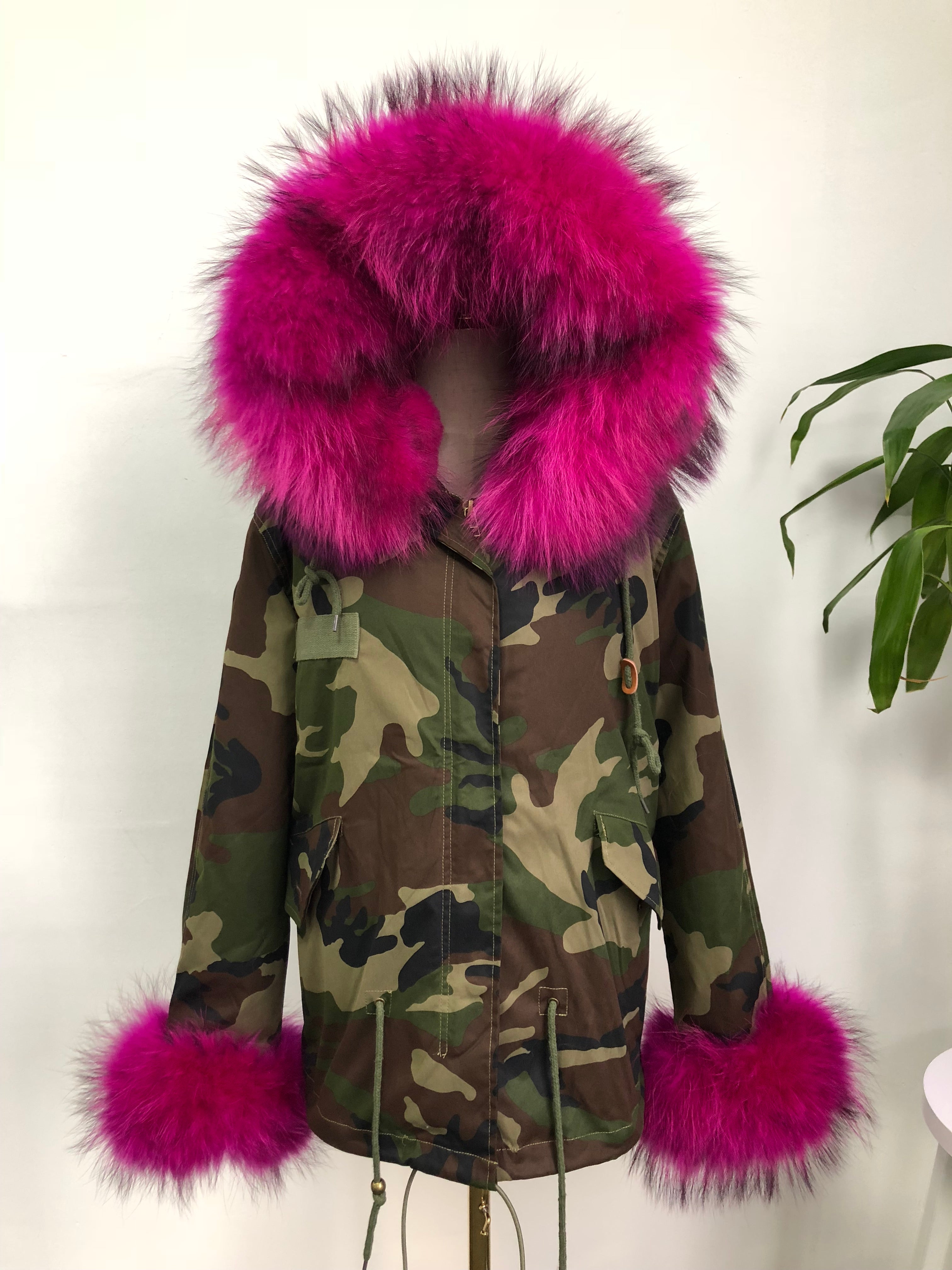 Short Faux Fur Parka – Winter Jacket with Fake Fur Collar & Pom Poms, Warm Outdoor Coat for Cold Weather 4#Green Camouflage