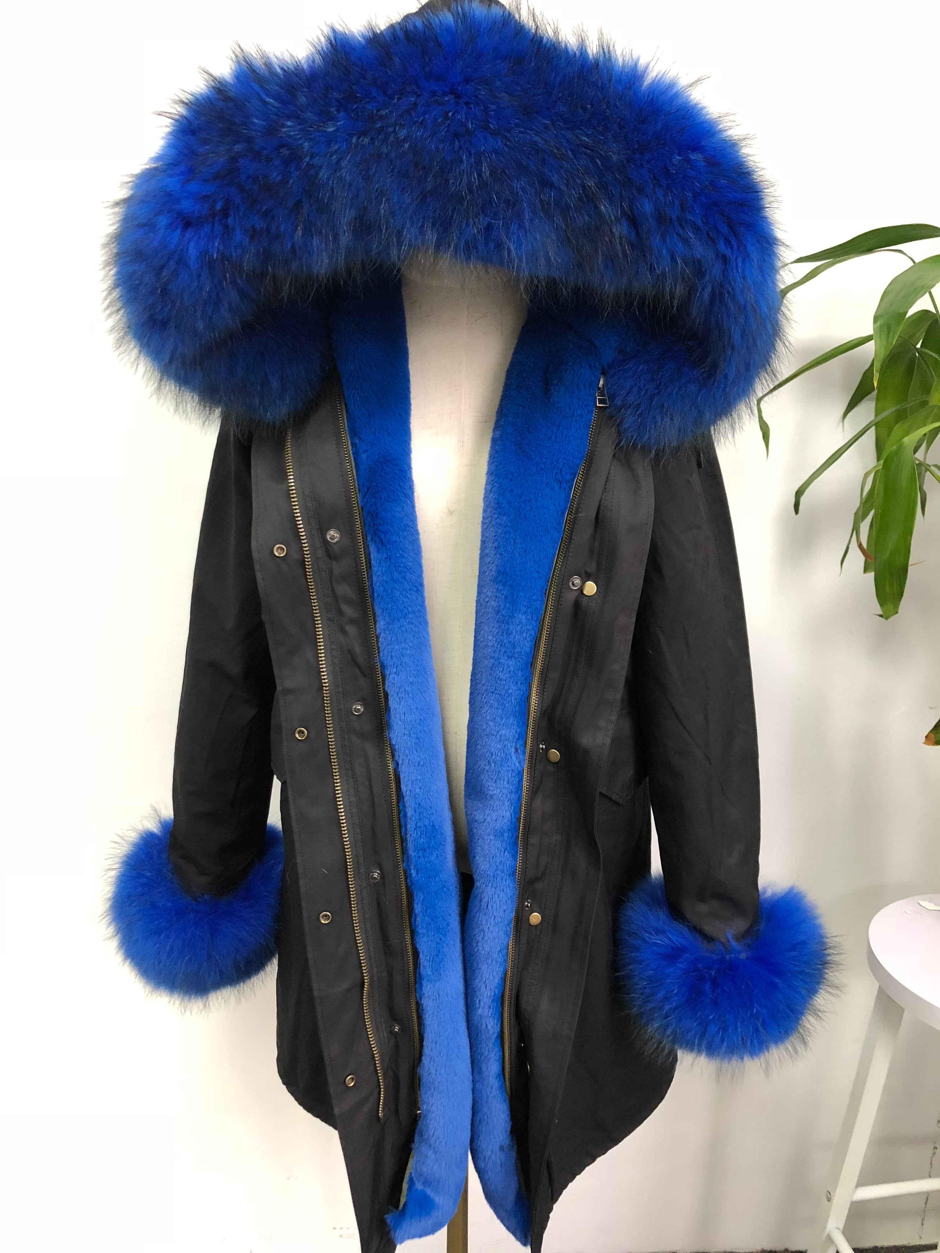 Women's Camouflage Faux Fur Parka – Winter Jacket with Fake Fur Collar & Pom Poms, Warm Outdoor Coat for Cold Weather 5#Black