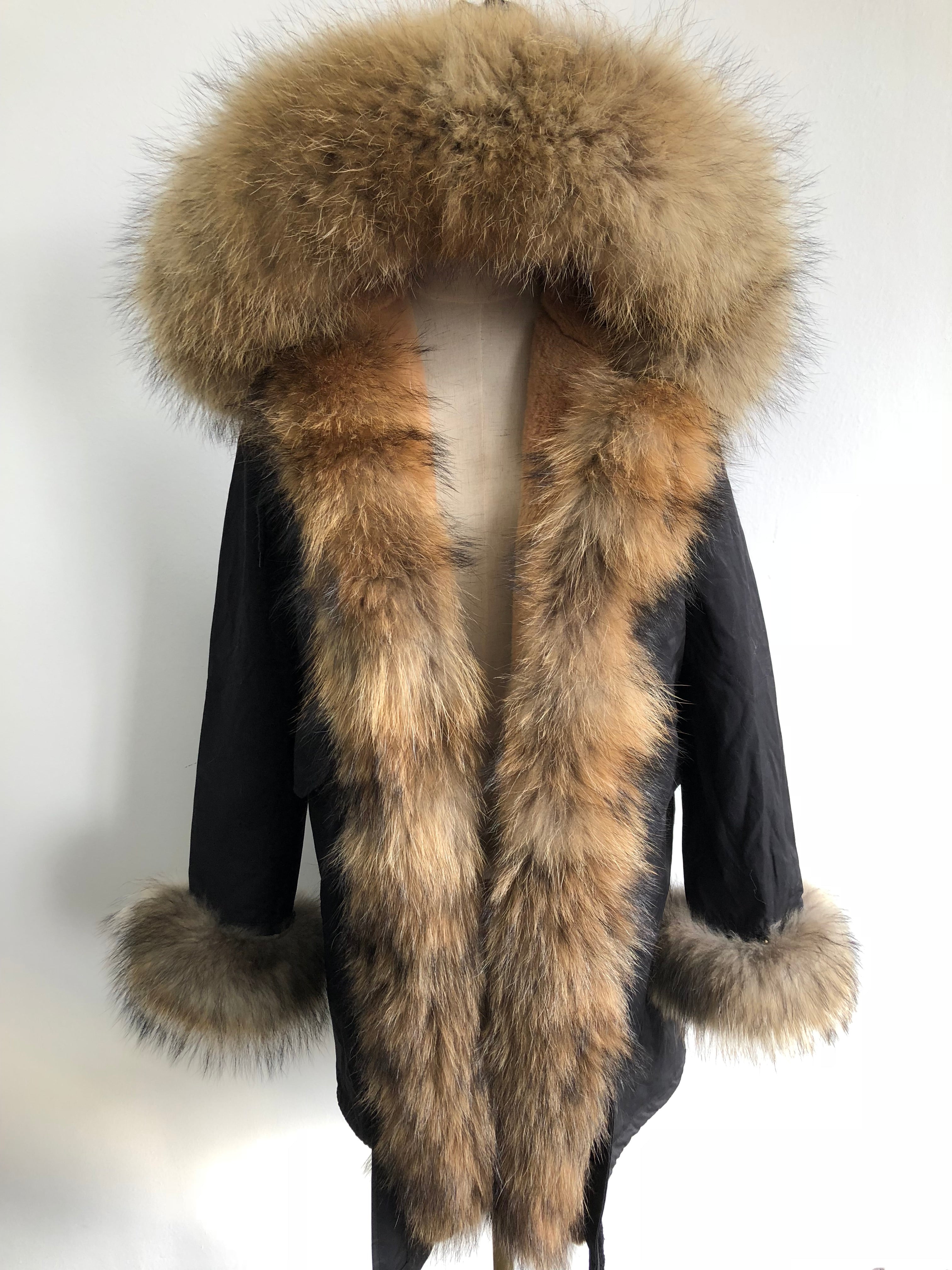 Long Camouflage Parka with Raccoon Fur Trim – Hooded Winter Coat for Women, Full-Length Raccoon Fur Collar & Cuffs, Warm and Luxurious Outerwear 2#Black