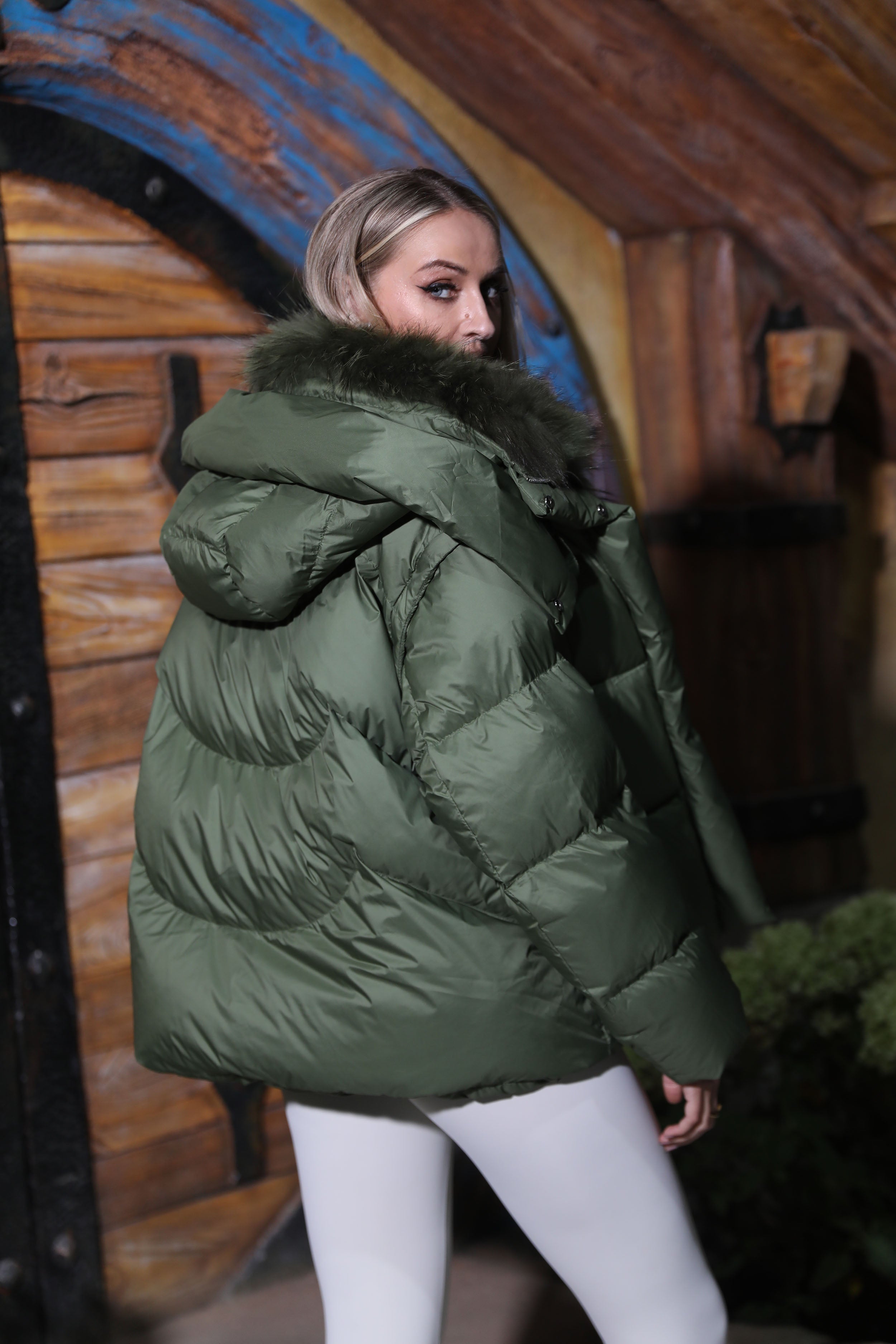 Women’s Olive Green Down Jacket with Real Raccoon Fur Hood – Detachable Sleeve Winter Coat for Versatile Fashion
