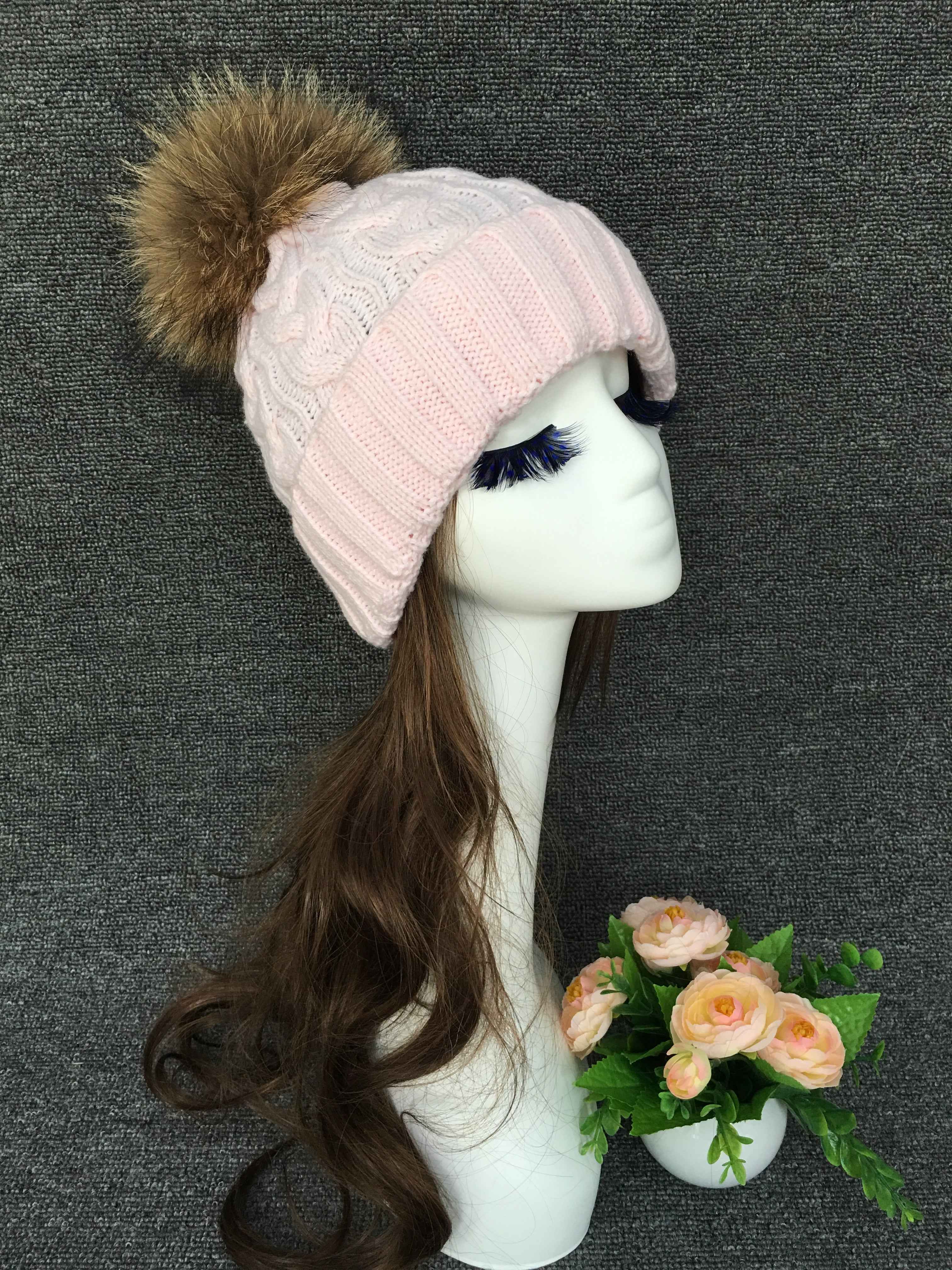 Women's Black Knit Beanie with Raccoon Fur Pom Pom – Winter Hat for Cold Weather, Warm and Stylish Snow Cap 7# F