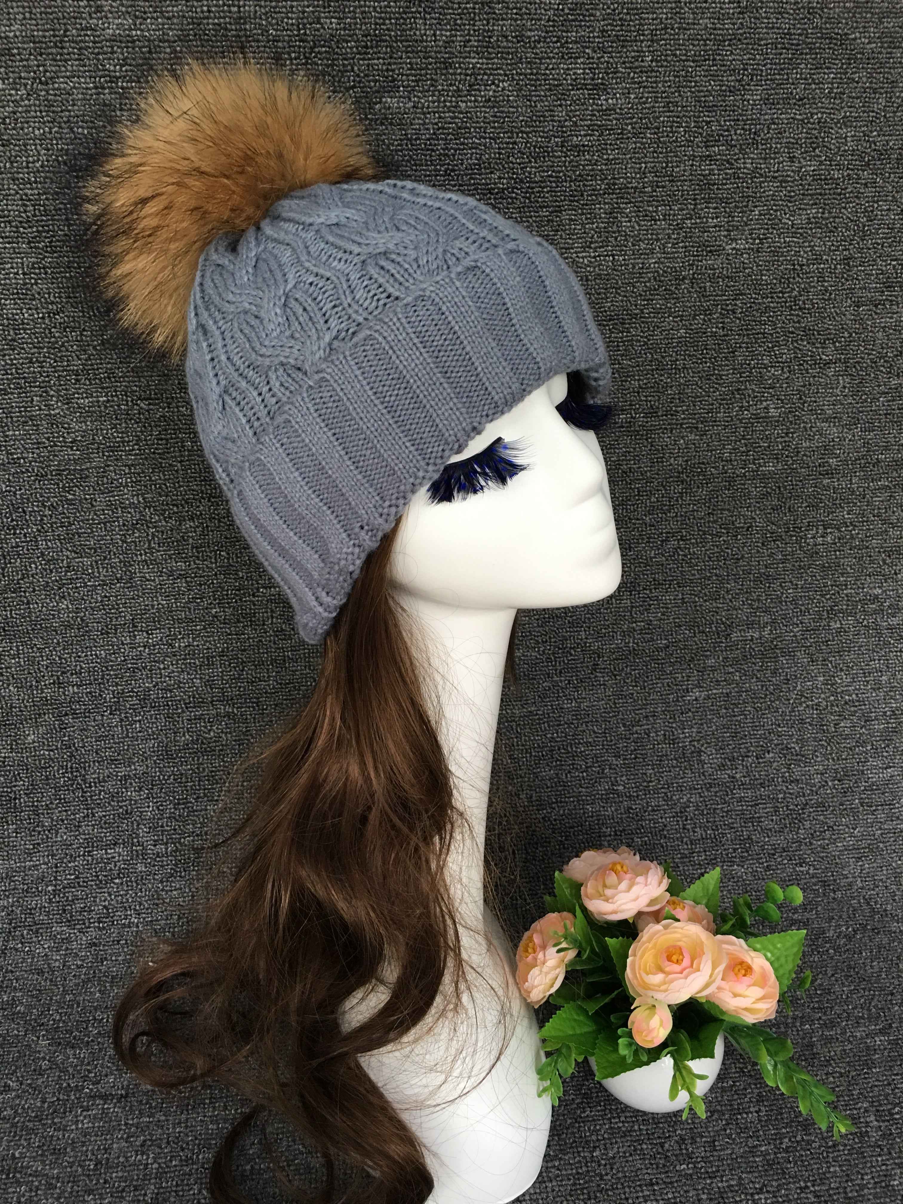 Women's Black Knit Beanie with Raccoon Fur Pom Pom – Winter Hat for Cold Weather, Warm and Stylish Snow Cap 11# F