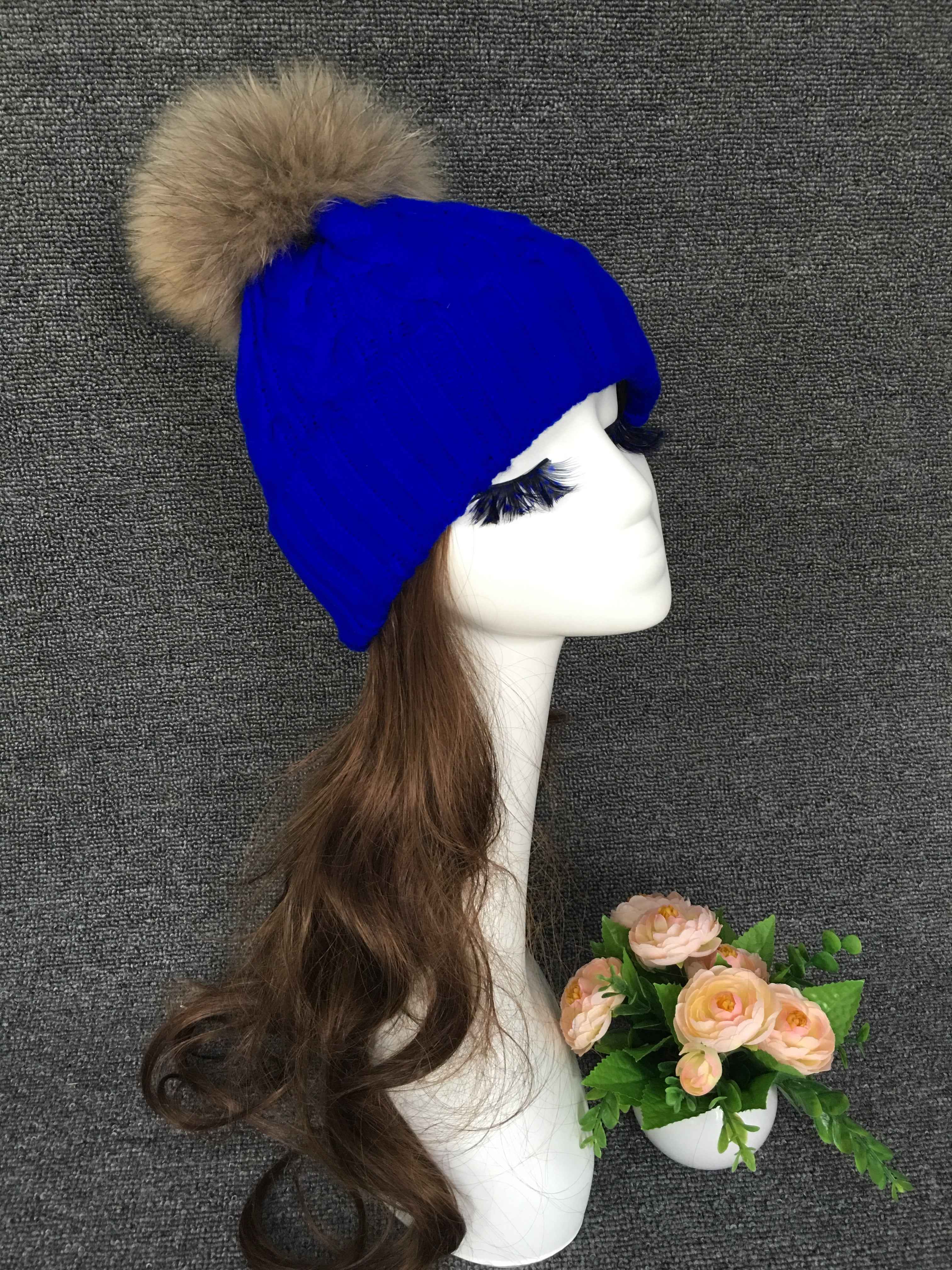 Women's Black Knit Beanie with Raccoon Fur Pom Pom – Winter Hat for Cold Weather, Warm and Stylish Snow Cap 12# F