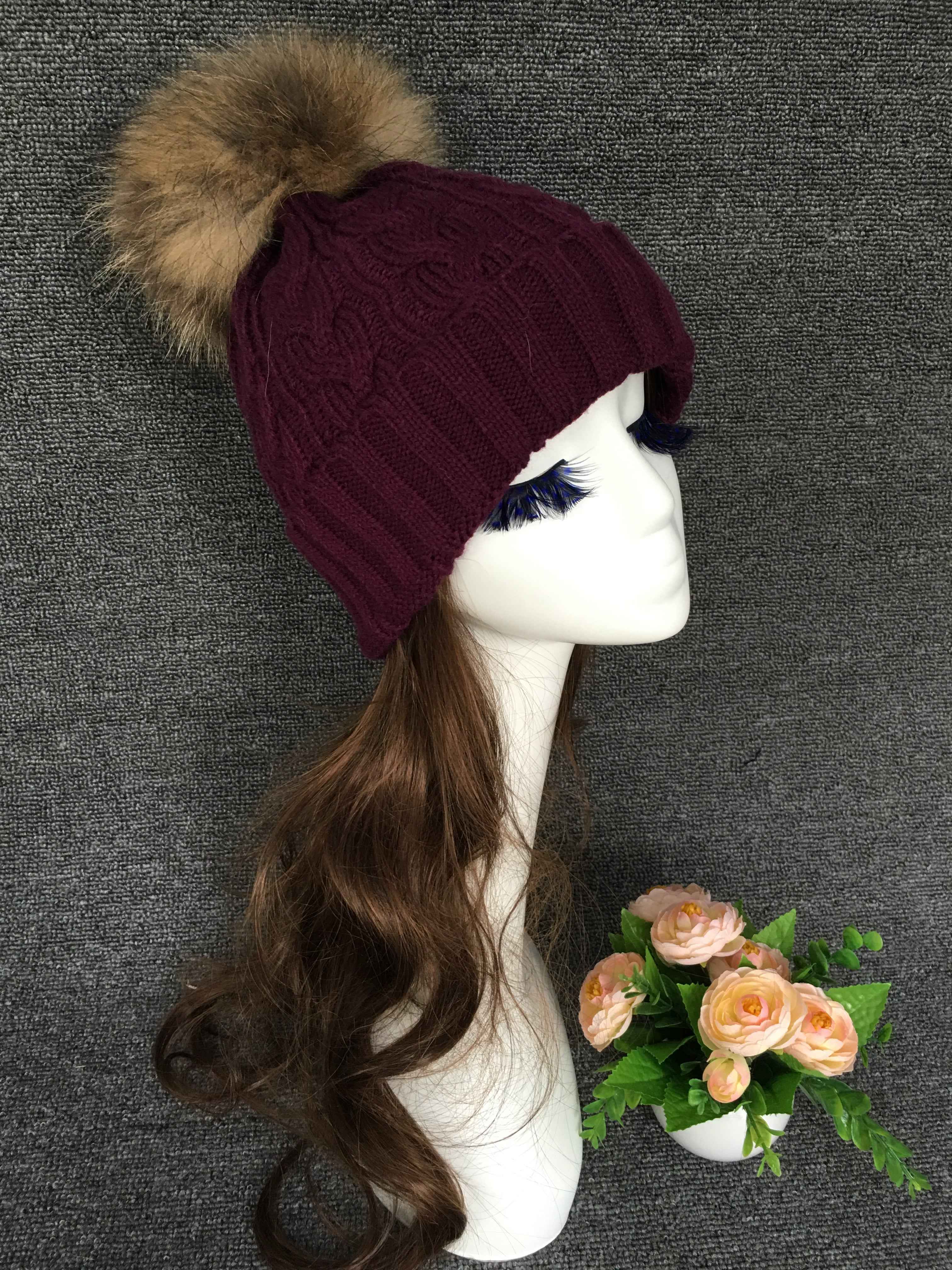 Women's Black Knit Beanie with Raccoon Fur Pom Pom – Winter Hat for Cold Weather, Warm and Stylish Snow Cap 2# F