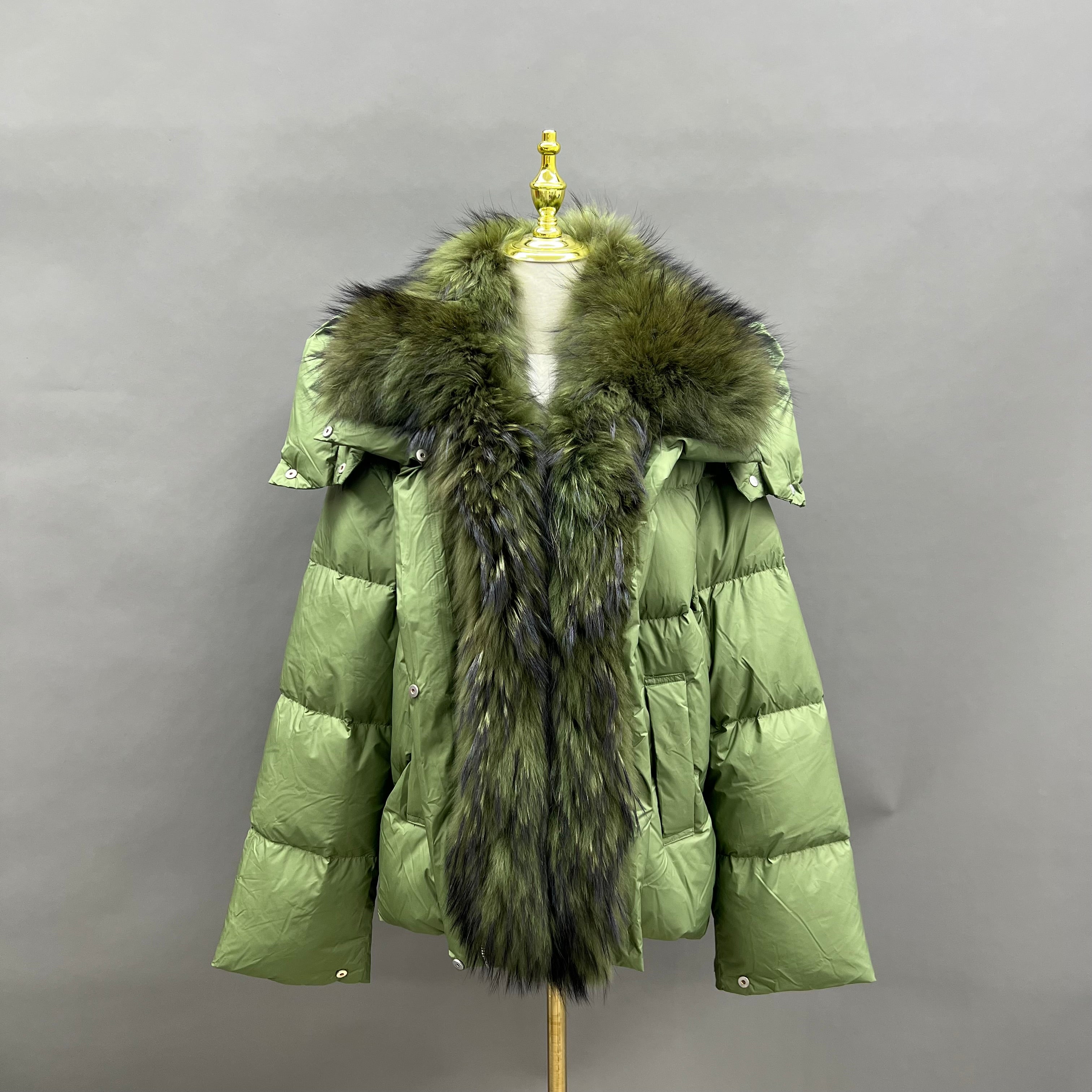 Women’s Olive Green Down Jacket with Real Raccoon Fur Hood – Detachable Sleeve Winter Coat for Versatile Fashion