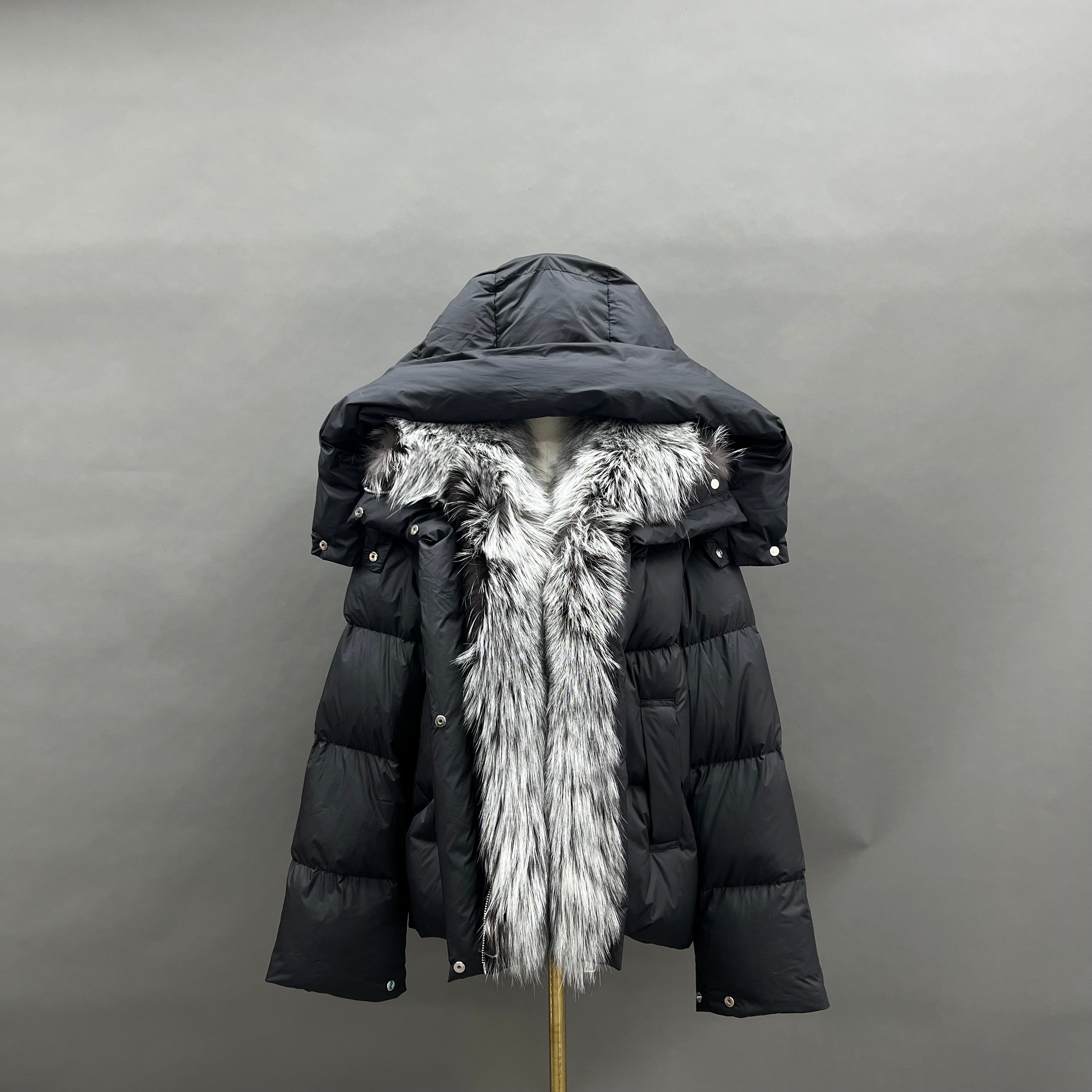 Women’s Olive Green Down Jacket with Real Raccoon Fur Hood – Detachable Sleeve Winter Coat for Versatile Fashion Black Sliver-Fox