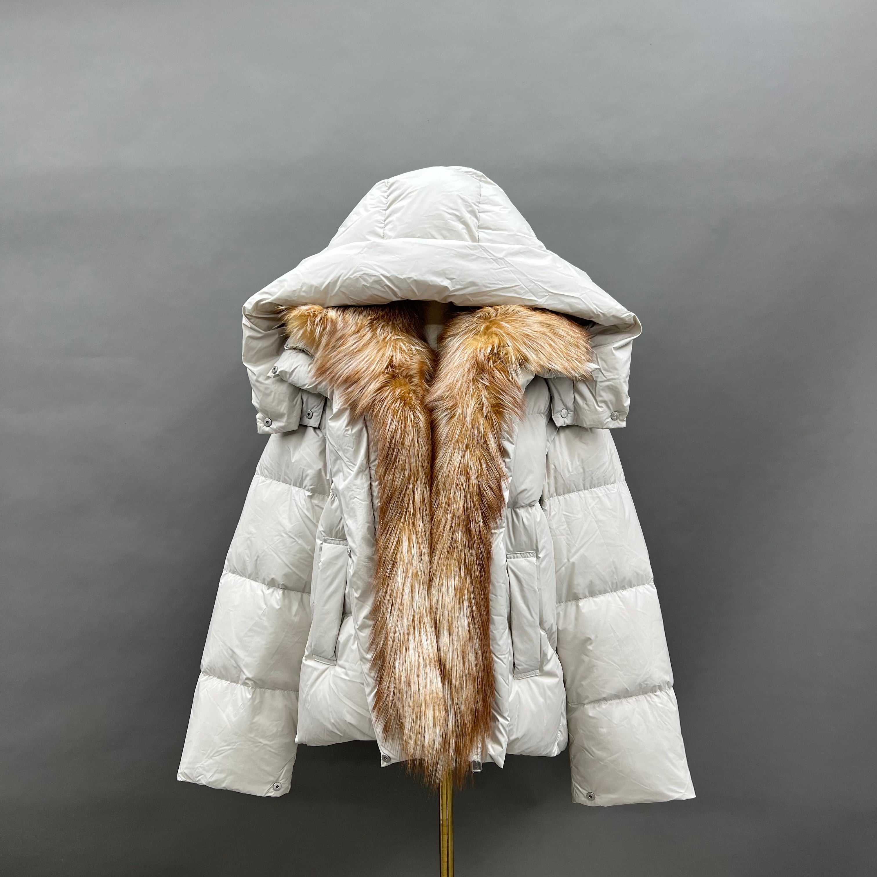 Women’s Olive Green Down Jacket with Real Raccoon Fur Hood – Detachable Sleeve Winter Coat for Versatile Fashion White Gold-Fox