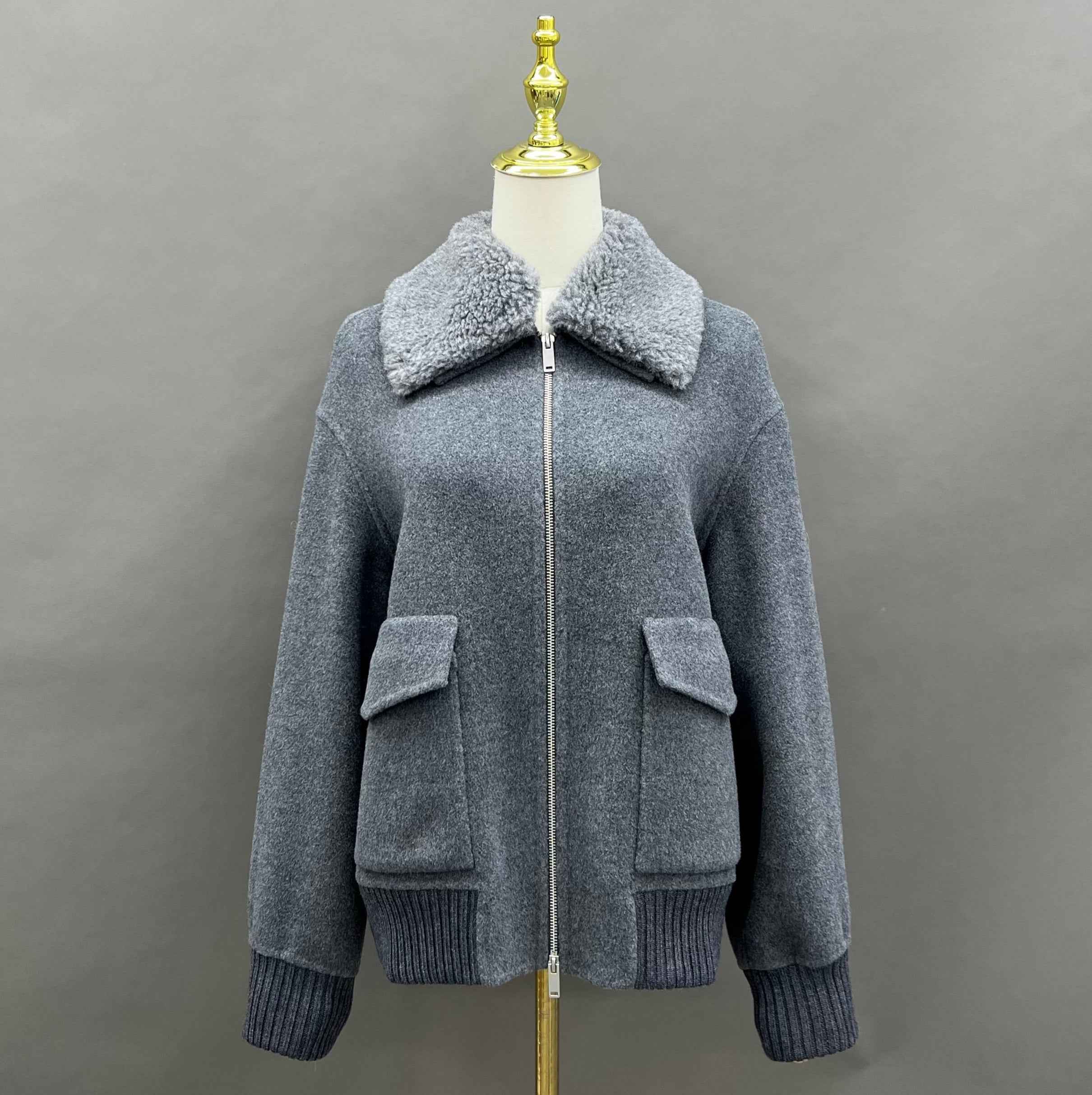 Autumn Winter Gray Coat with Fleece Collar and Zipper Closure