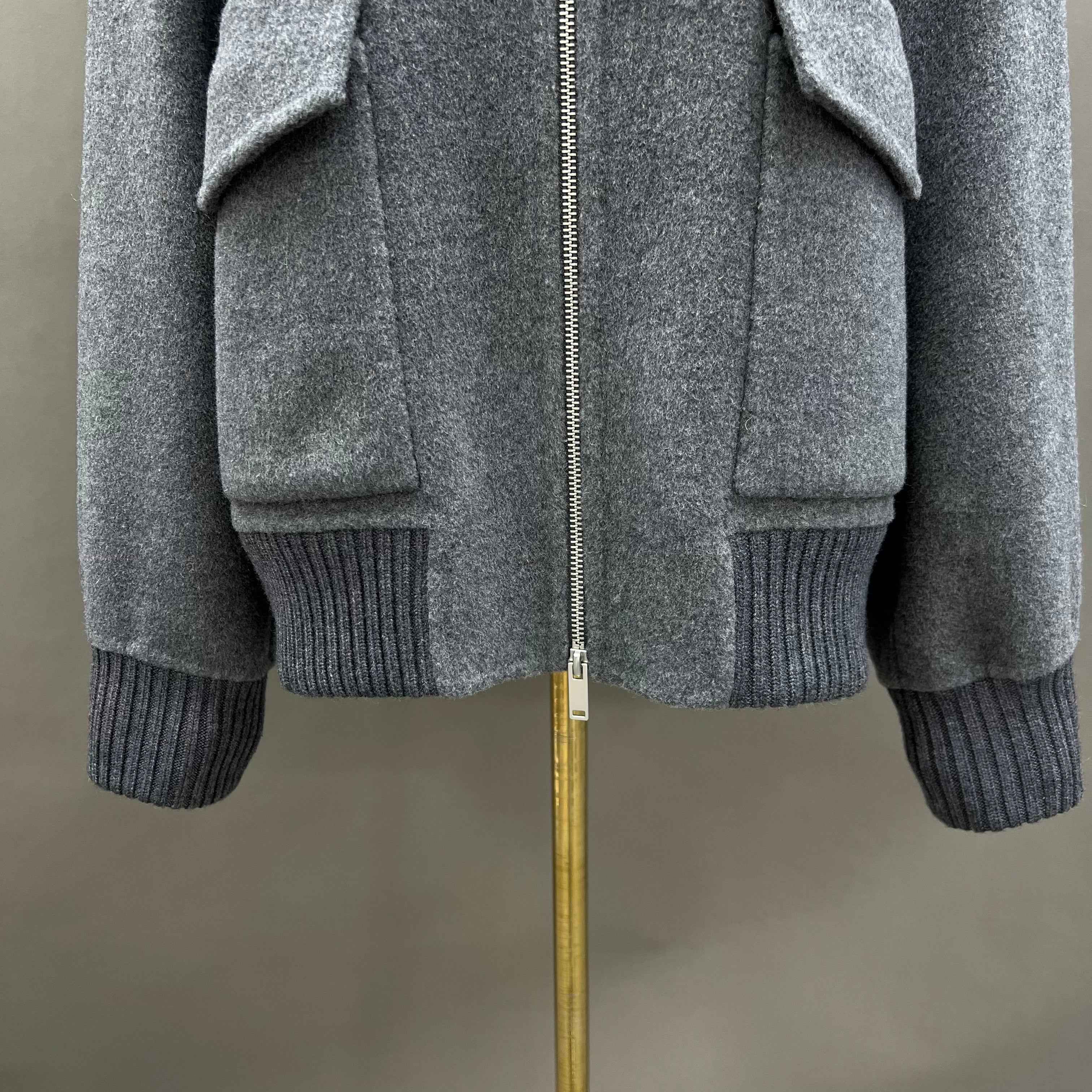 Autumn Winter Gray Coat with Fleece Collar and Zipper Closure