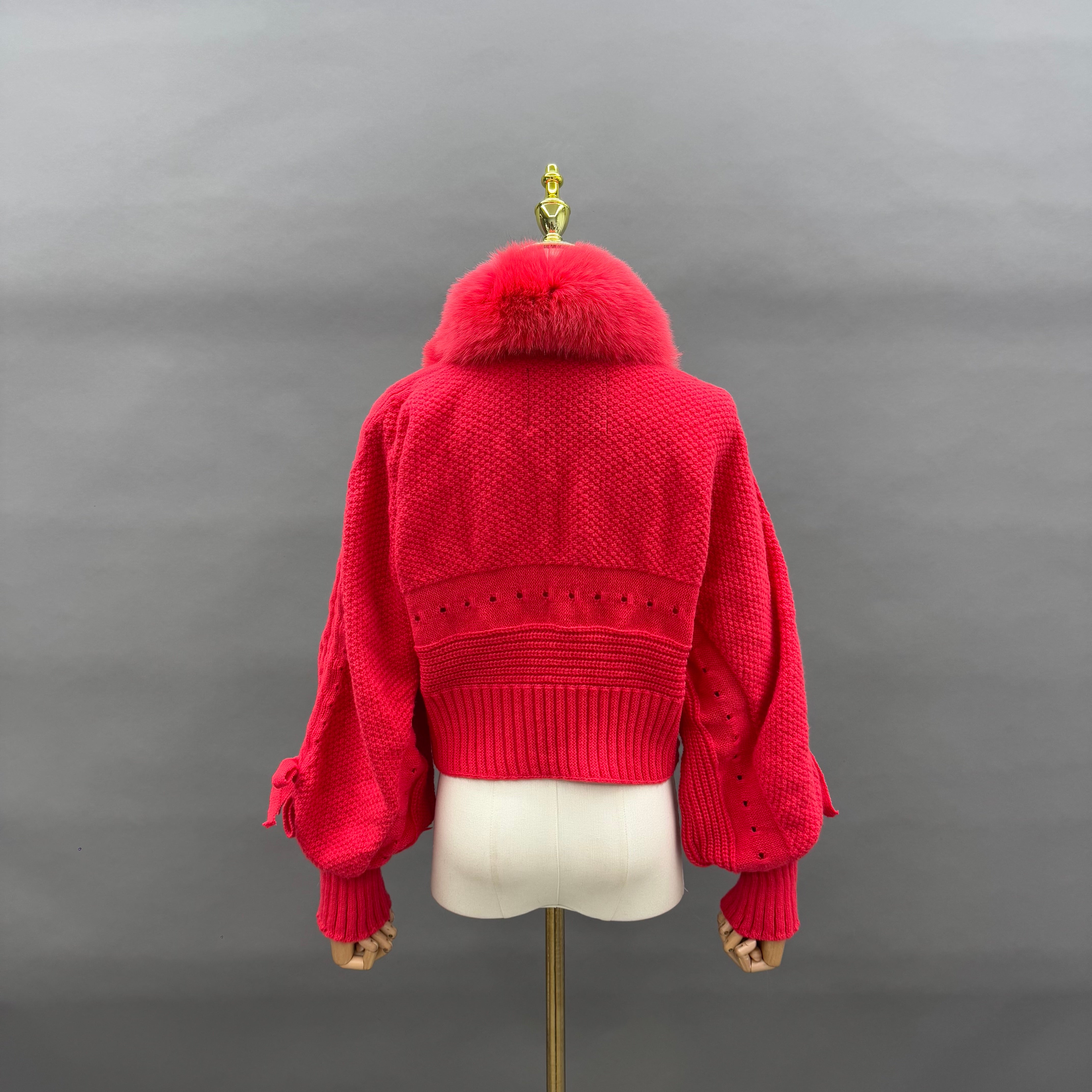 Women’s Black Chunky Knit Jacket with Real Fox Fur Collar – Oversized Cropped Cardigan for Winter Fashion