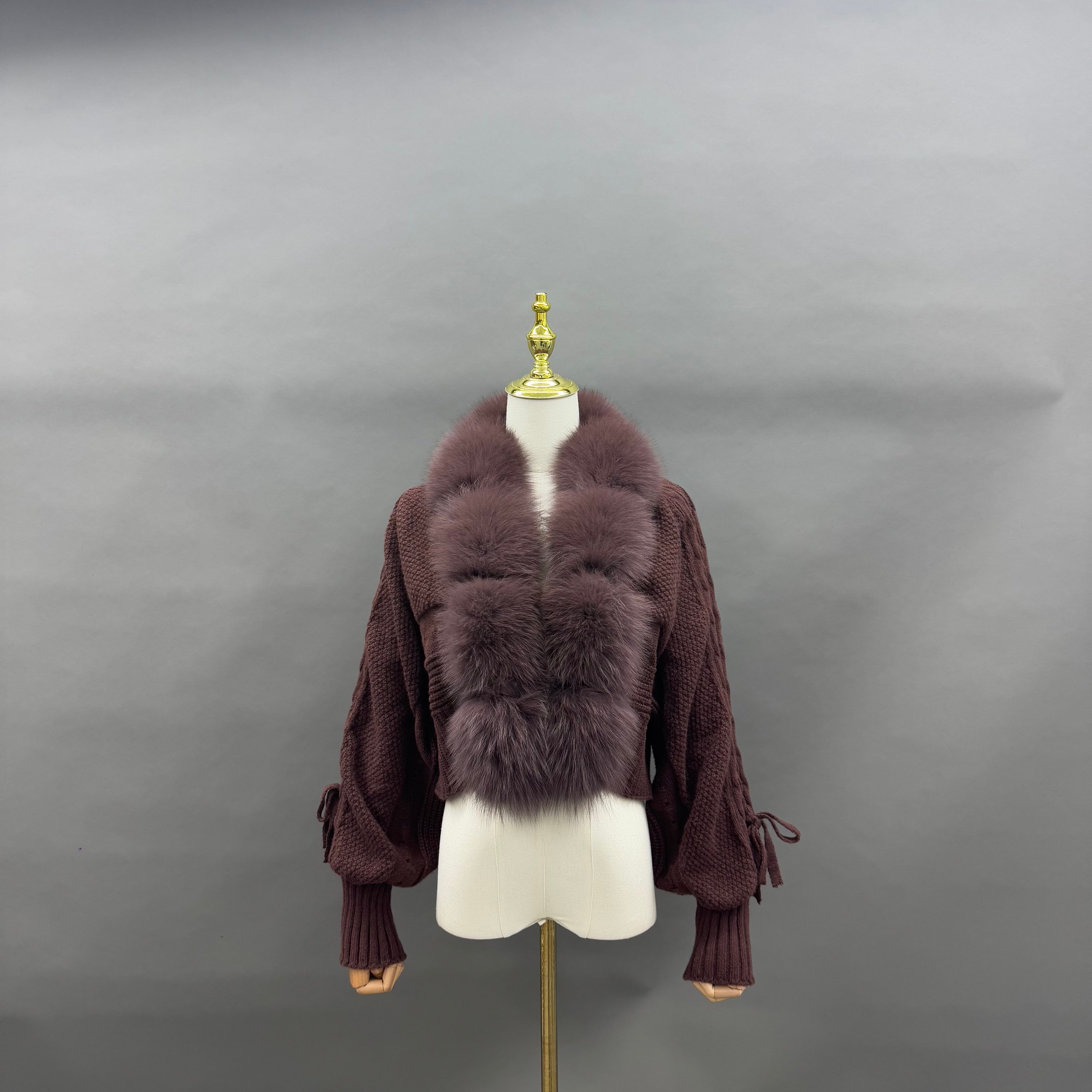 Women’s Black Chunky Knit Jacket with Real Fox Fur Collar – Oversized Cropped Cardigan for Winter Fashion Brown F-CHEST 100