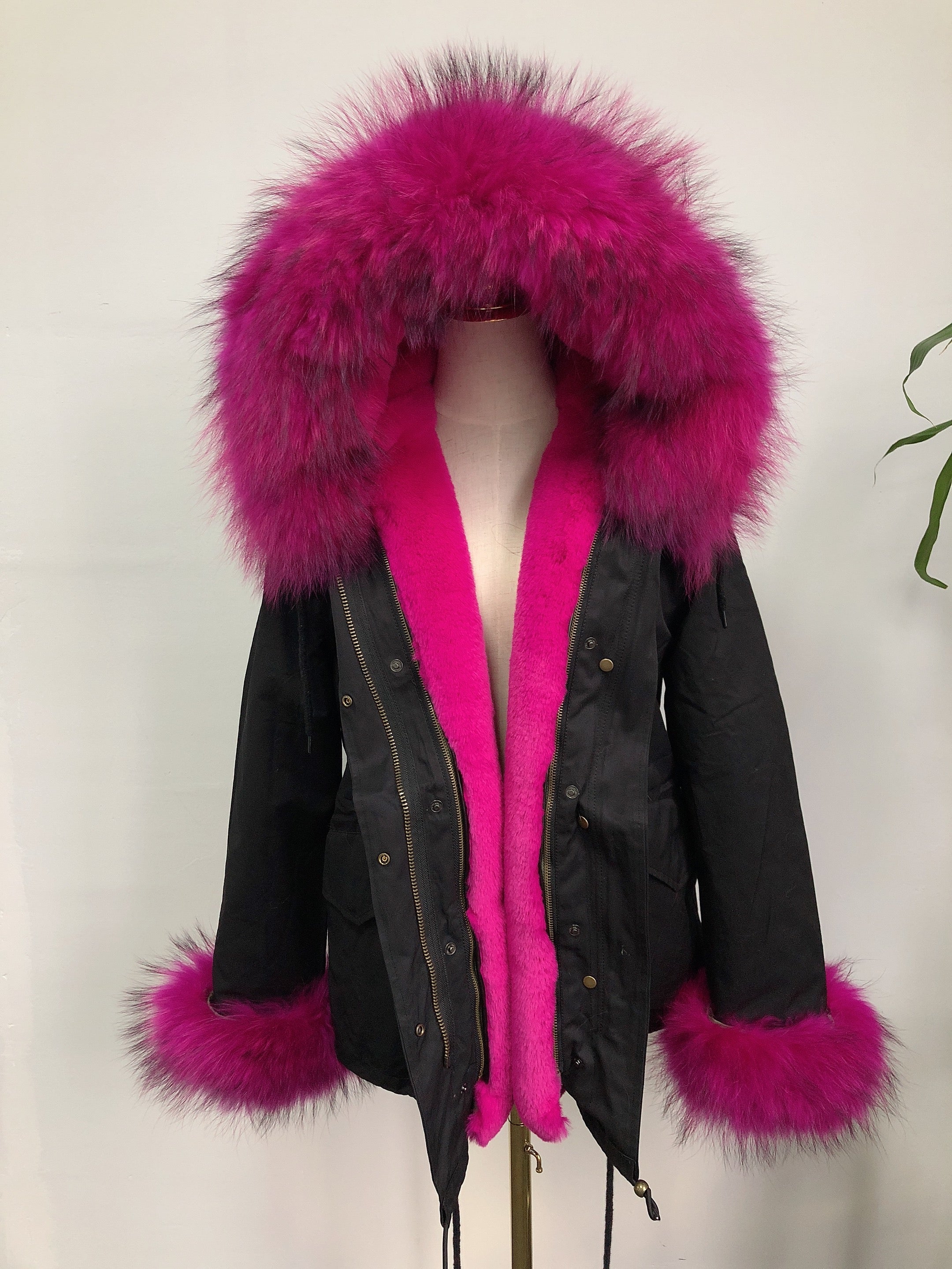 Short Faux Fur Parka – Winter Jacket with Fake Fur Collar & Pom Poms, Warm Outdoor Coat for Cold Weather 7#Black