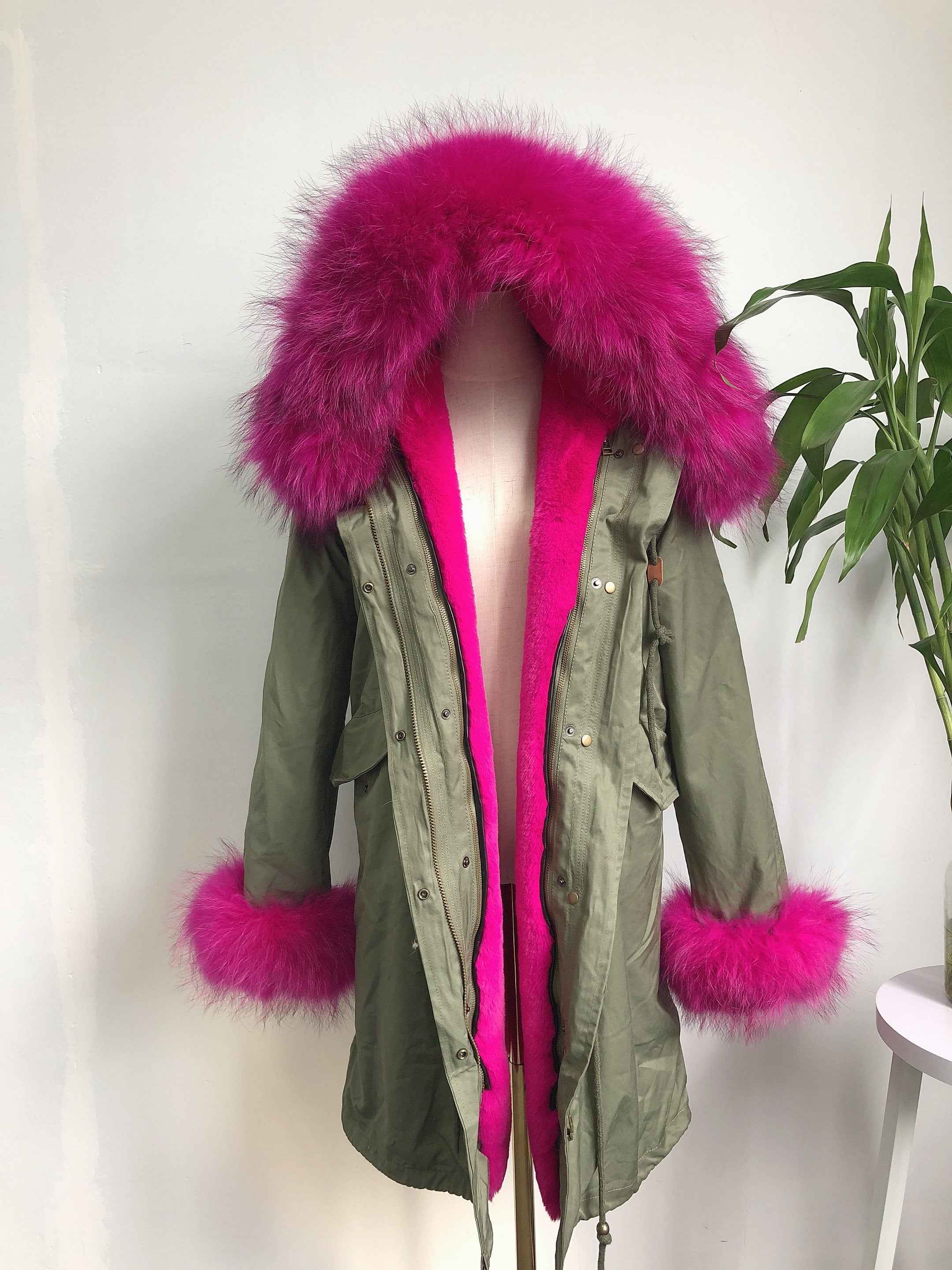 Women's Camouflage Faux Fur Parka – Winter Jacket with Fake Fur Collar & Pom Poms, Warm Outdoor Coat for Cold Weather 5#Green