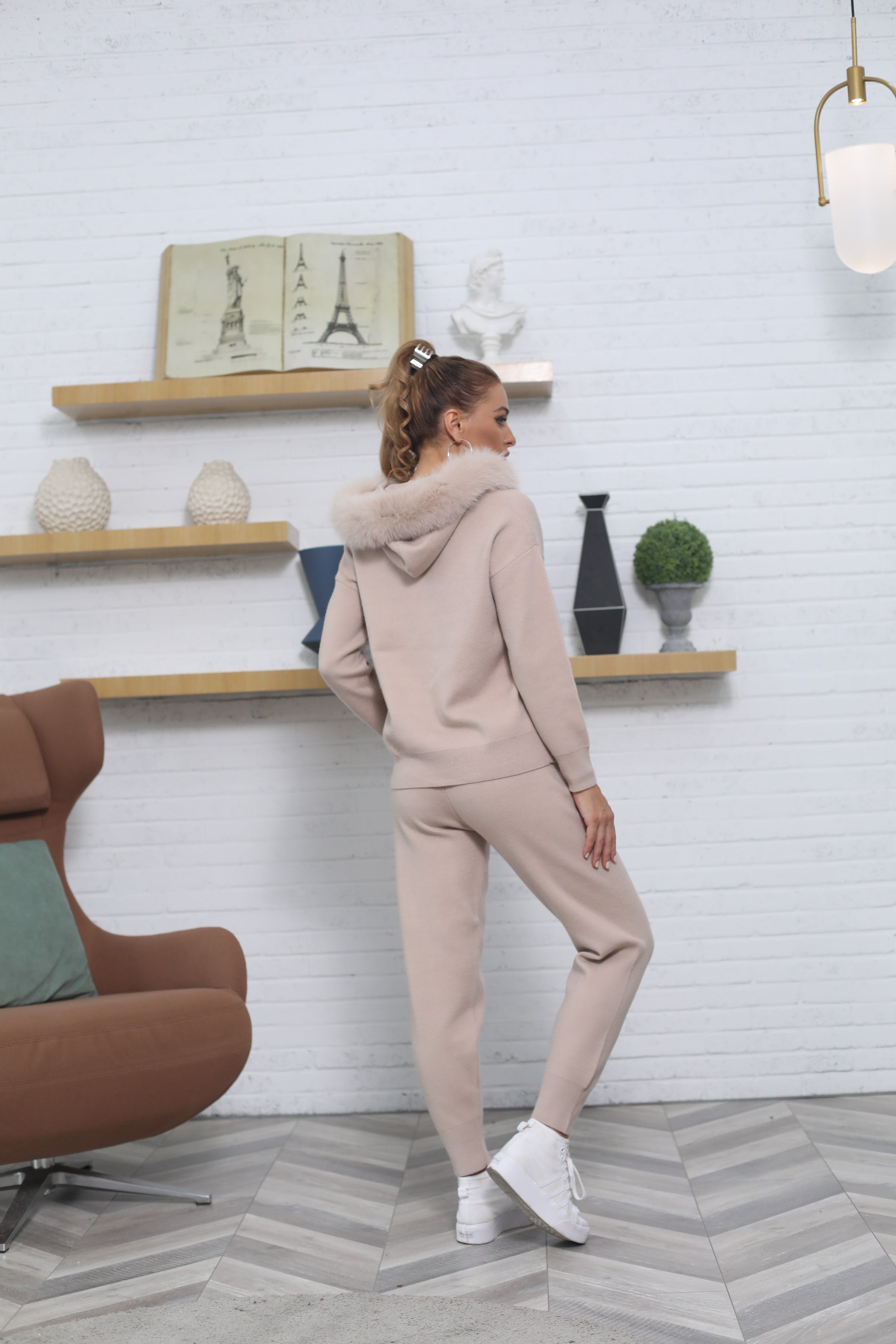 Autumn & Winter Ladies Warm Comfortable Real Fox Fur Knit Cardigan Suit