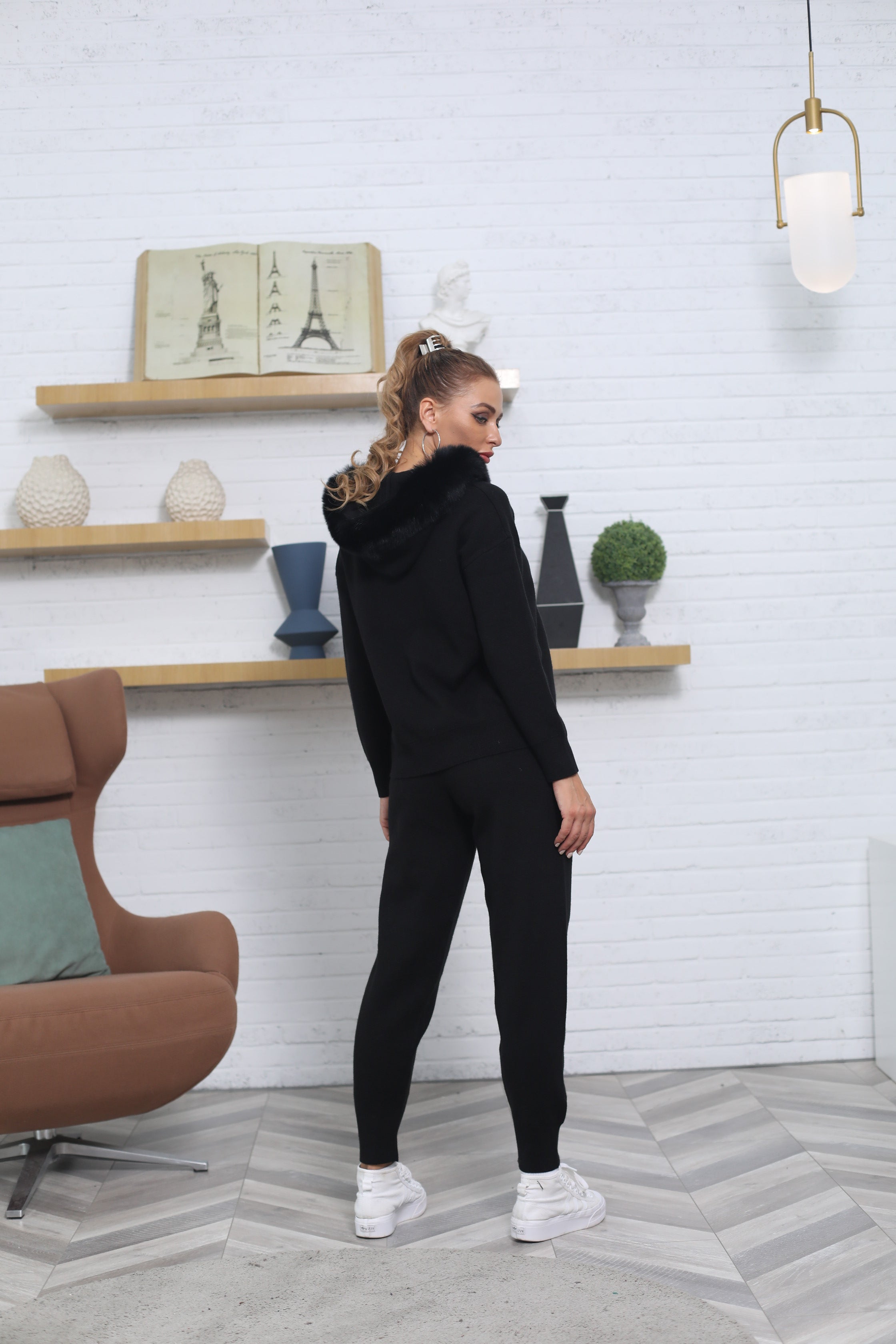 Autumn & Winter Ladies Warm Comfortable Real Fox Fur Knit Cardigan Suit