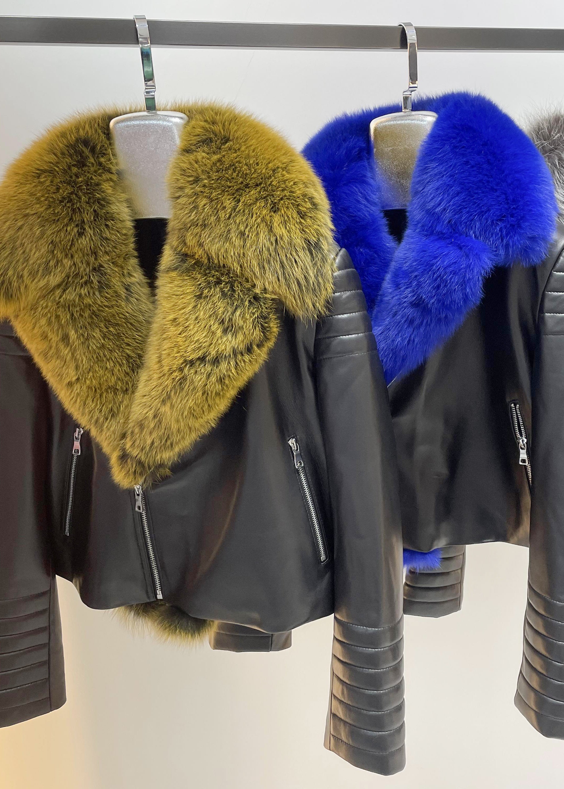 Janefur Wholesale Women's Notch Lapel Genuine Fox Fur Placket Leather Jacket