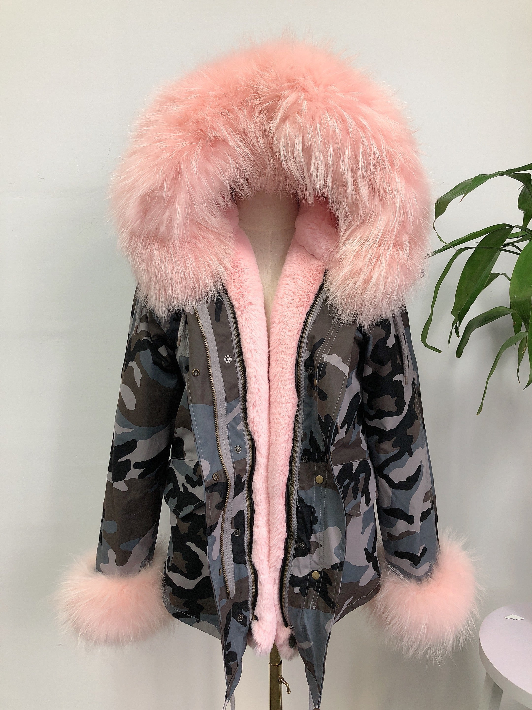 Short Faux Fur Parka – Winter Jacket with Fake Fur Collar & Pom Poms, Warm Outdoor Coat for Cold Weather 5#Grey Camouflage