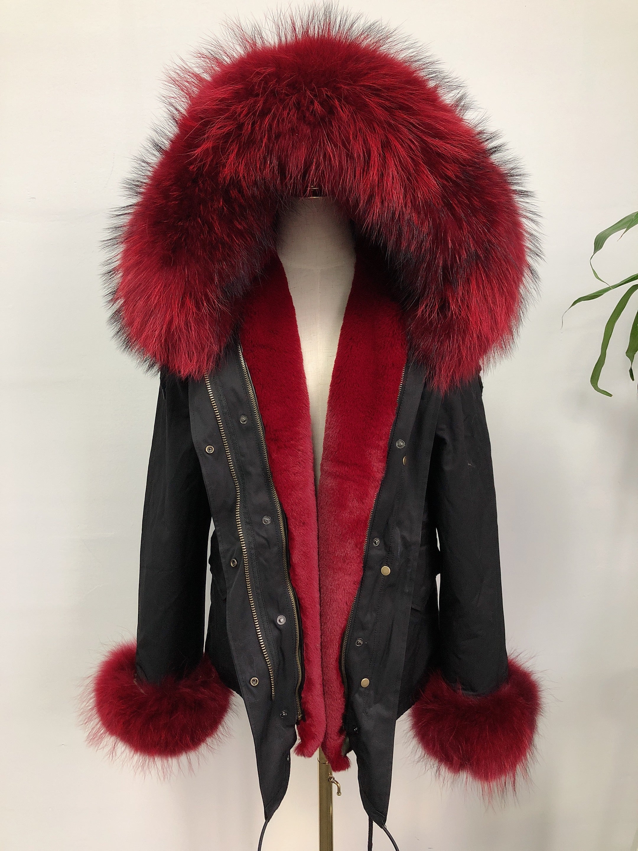 Short Faux Fur Parka – Winter Jacket with Fake Fur Collar & Pom Poms, Warm Outdoor Coat for Cold Weather 2#Black
