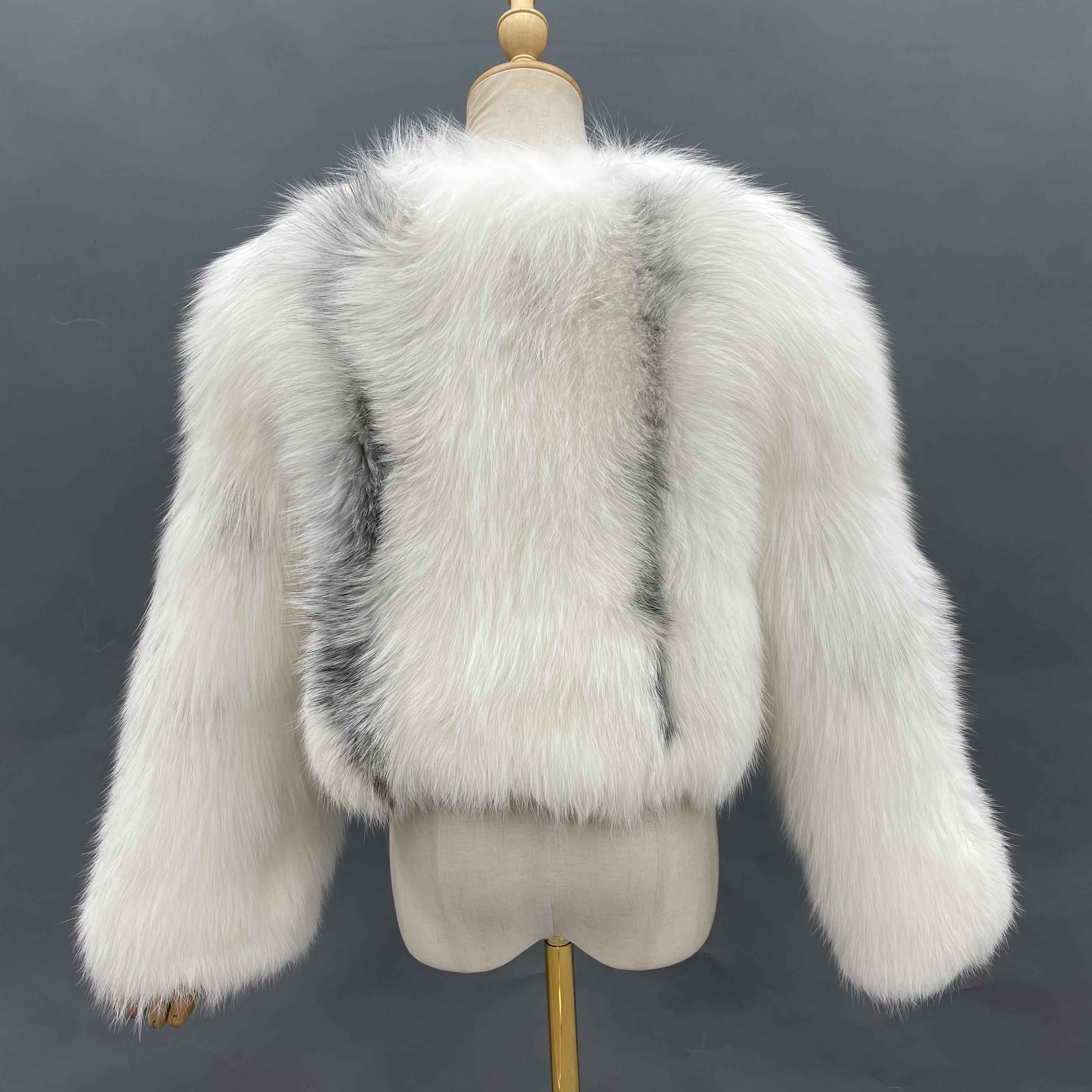 Women's Luxury Full-Skin Fox Fur Cropped Jacket - Textured Design Winter Fashion Elegant Warm Outerwear