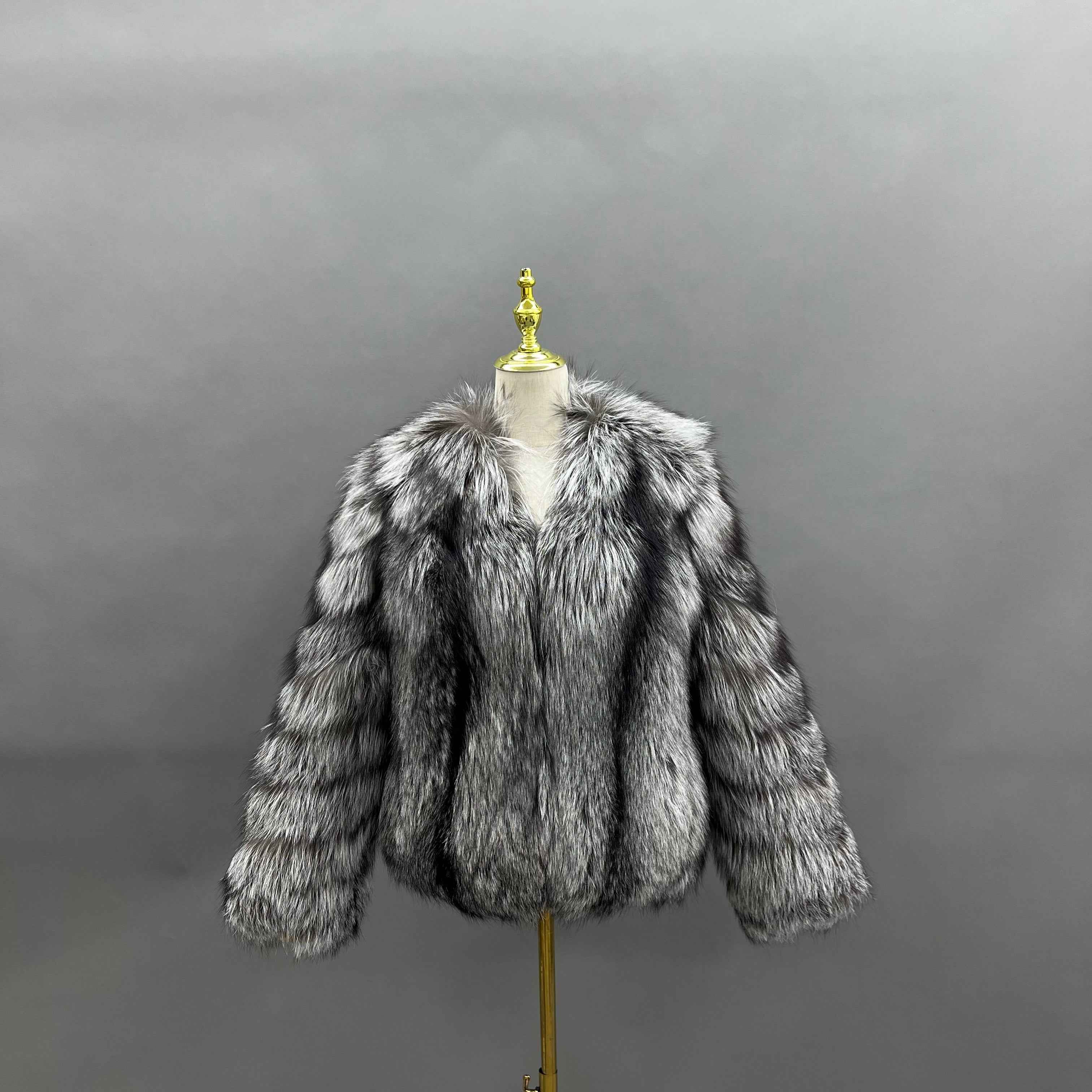 Luxury Red Fox Fur Jacket with V-Neck and Ribbed Cuffs – Short Women’s Winter Fur Coat