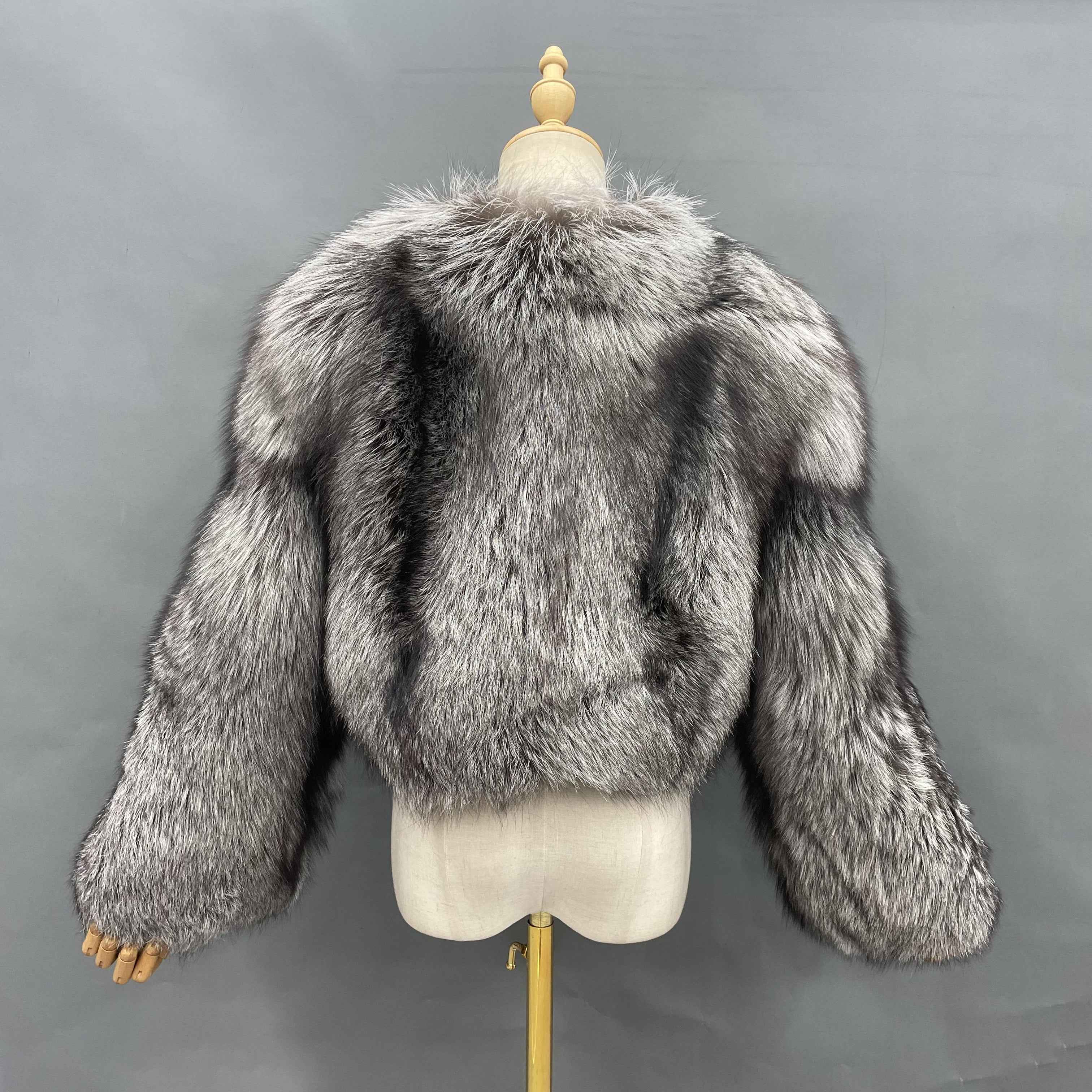 Women's Luxury Full-Skin Fox Fur Cropped Jacket - Textured Design Winter Fashion Elegant Warm Outerwear