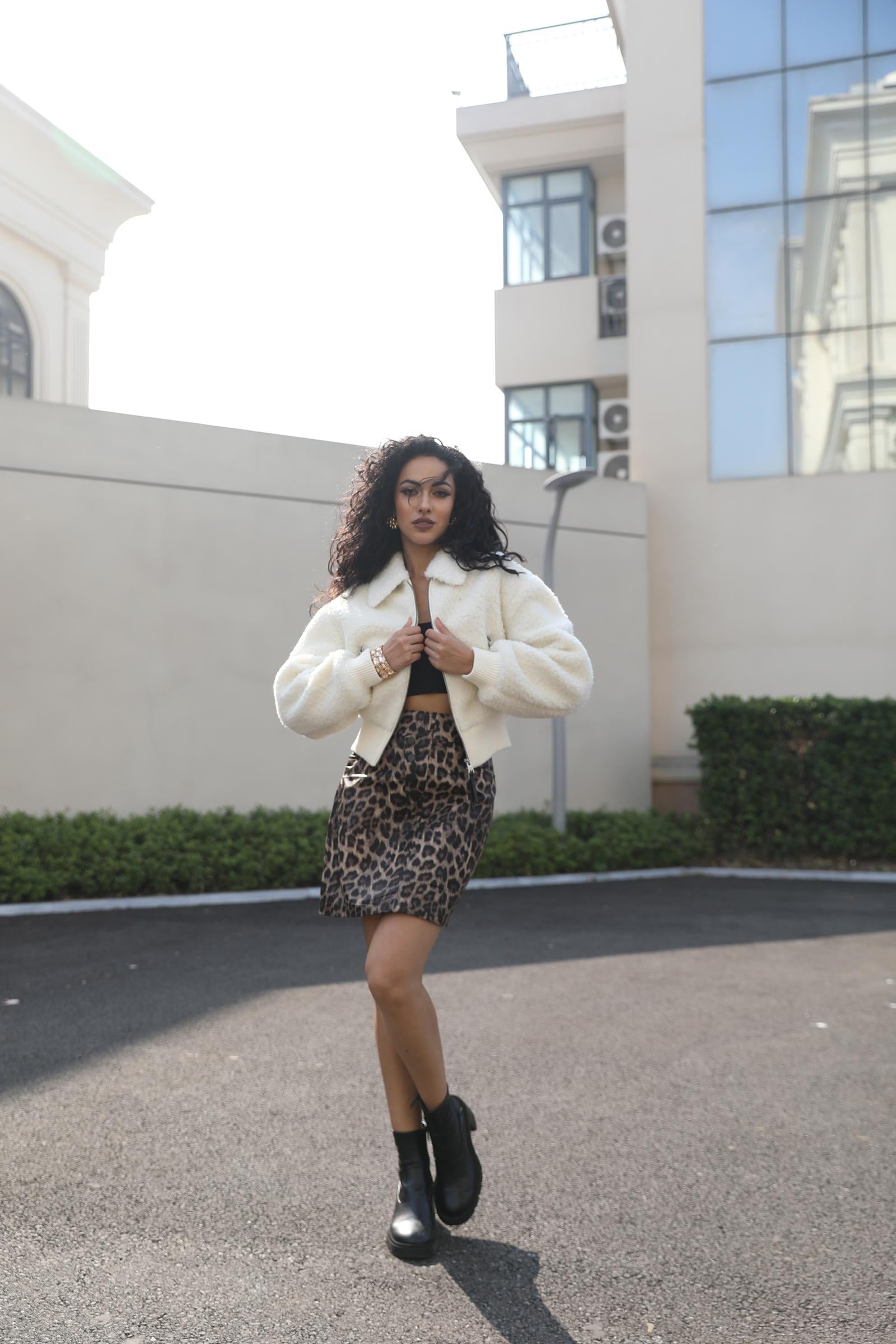 Lamb Wool Square Collar Women's Casual Short Coat - Janefur