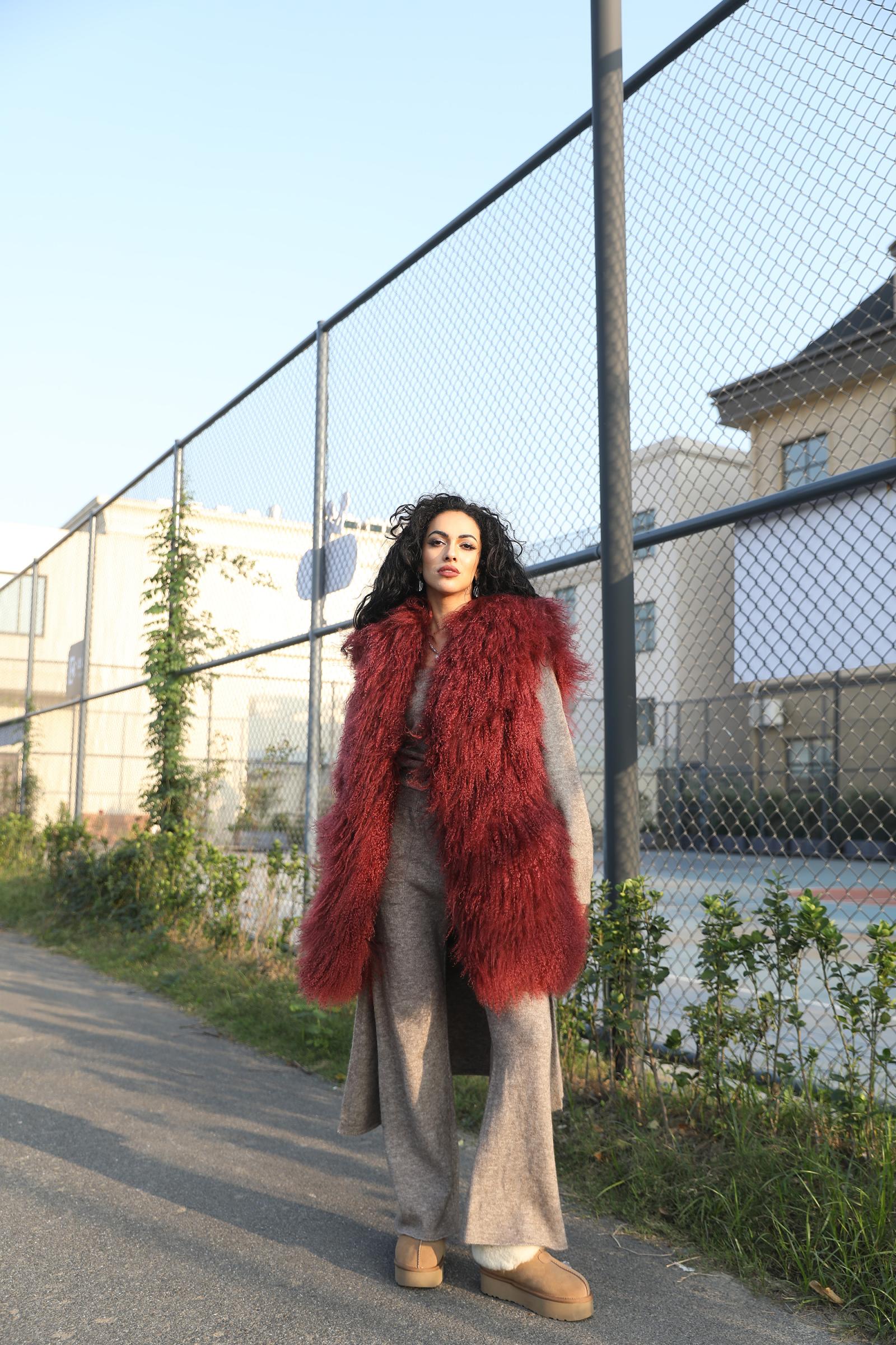 Women's Stylish Reversible Mongolian Lamb Fur Vest Long Vest Outerwear - Janefur