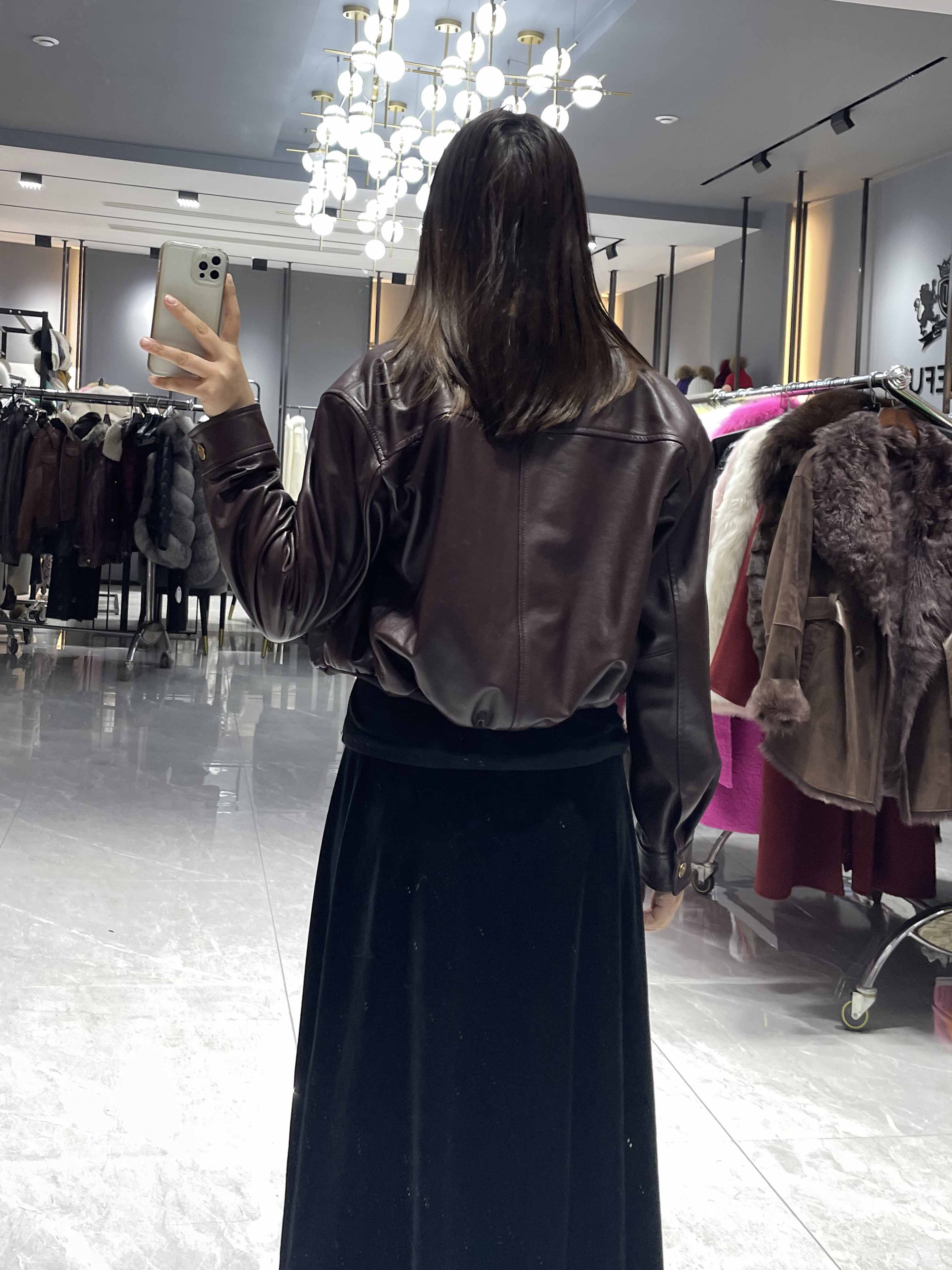 Women's Vintage Leather Jacket with Contrast Collar - Janefur