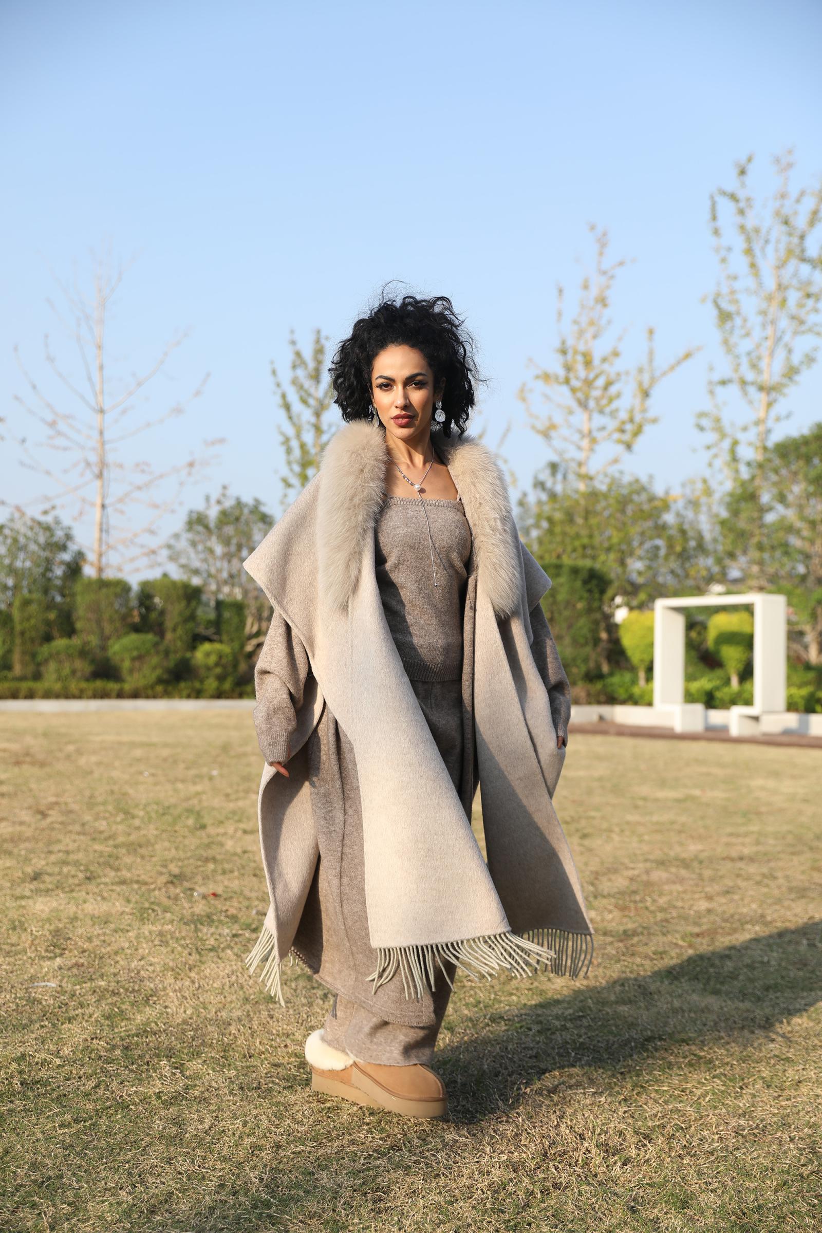 Double-Faced Cashmere Cape Coat for Women with Chic Fringe Double-Faced Wool Shawl Coat - Janefur