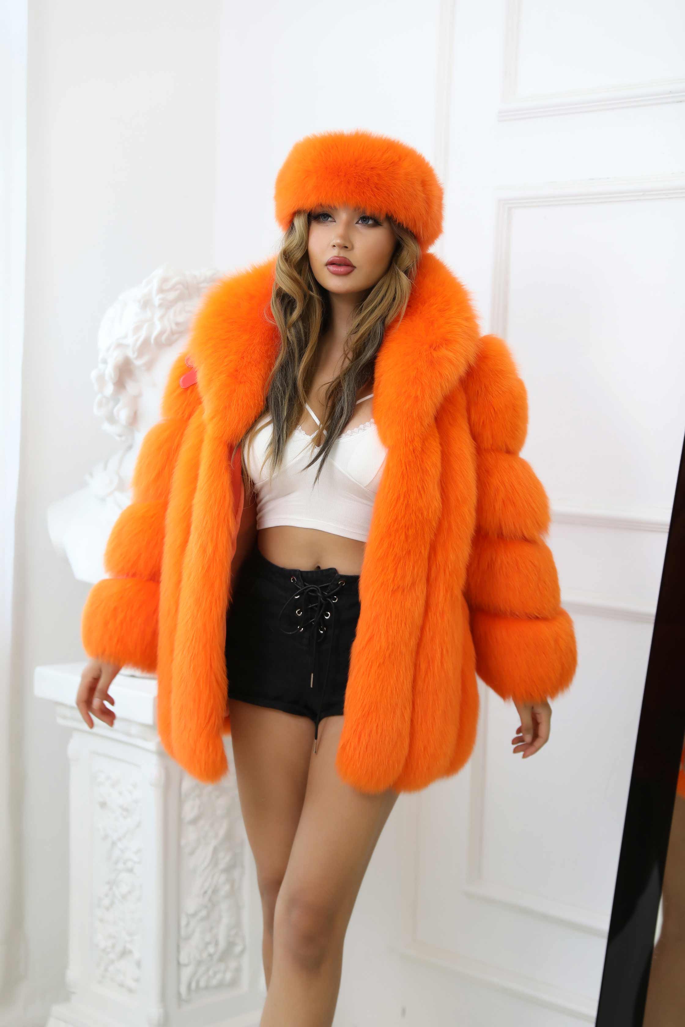 Winter Bright Color Vertical Fox Fur Coat For Women - Janefur