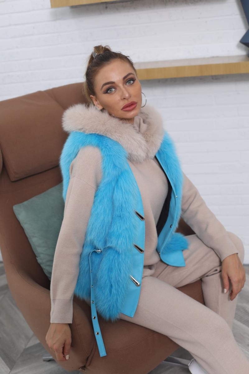 Vertical Stripe Buckle Decorated Draped Fox Fur Vest (Short) - Janefur