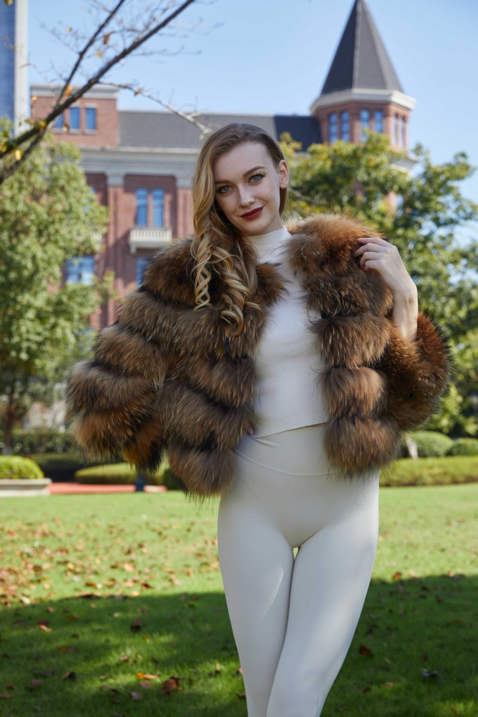 2023 New 5 Section Horizontal Stripe Short Raccoon Fur Coat - Janefur