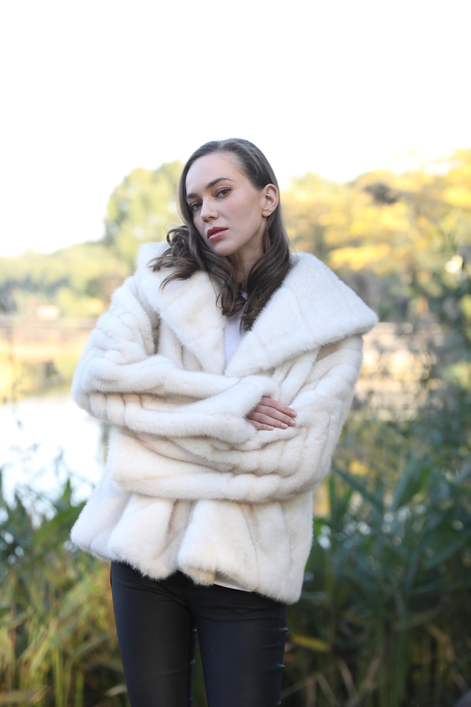 Women's New Navy collar Segmented Faux Mink Coat Fashionable Trend - Janefur