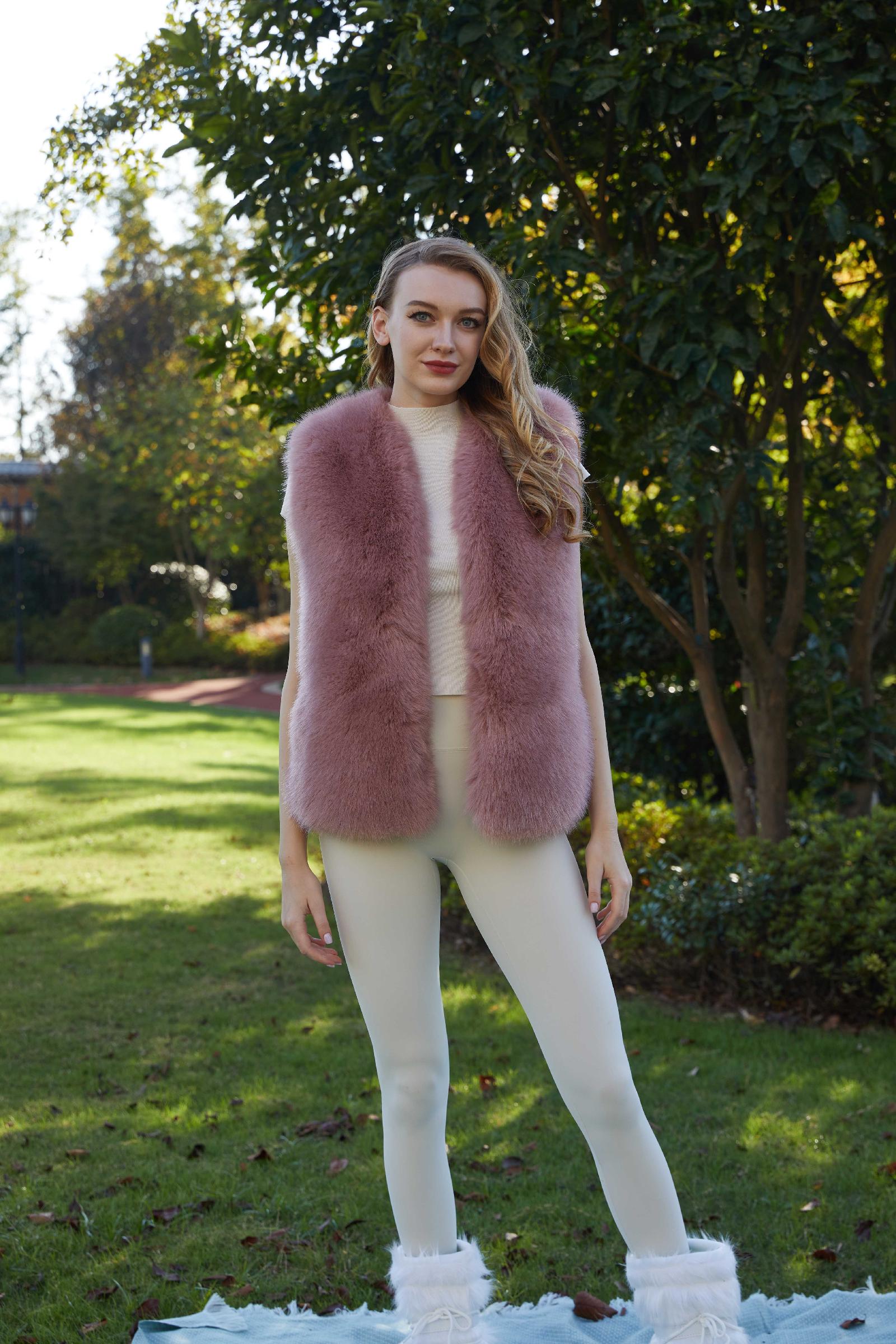 Women's Short Slim-fit Versatile Faux Fur Vest Whole Eco Fur Vest - Janefur