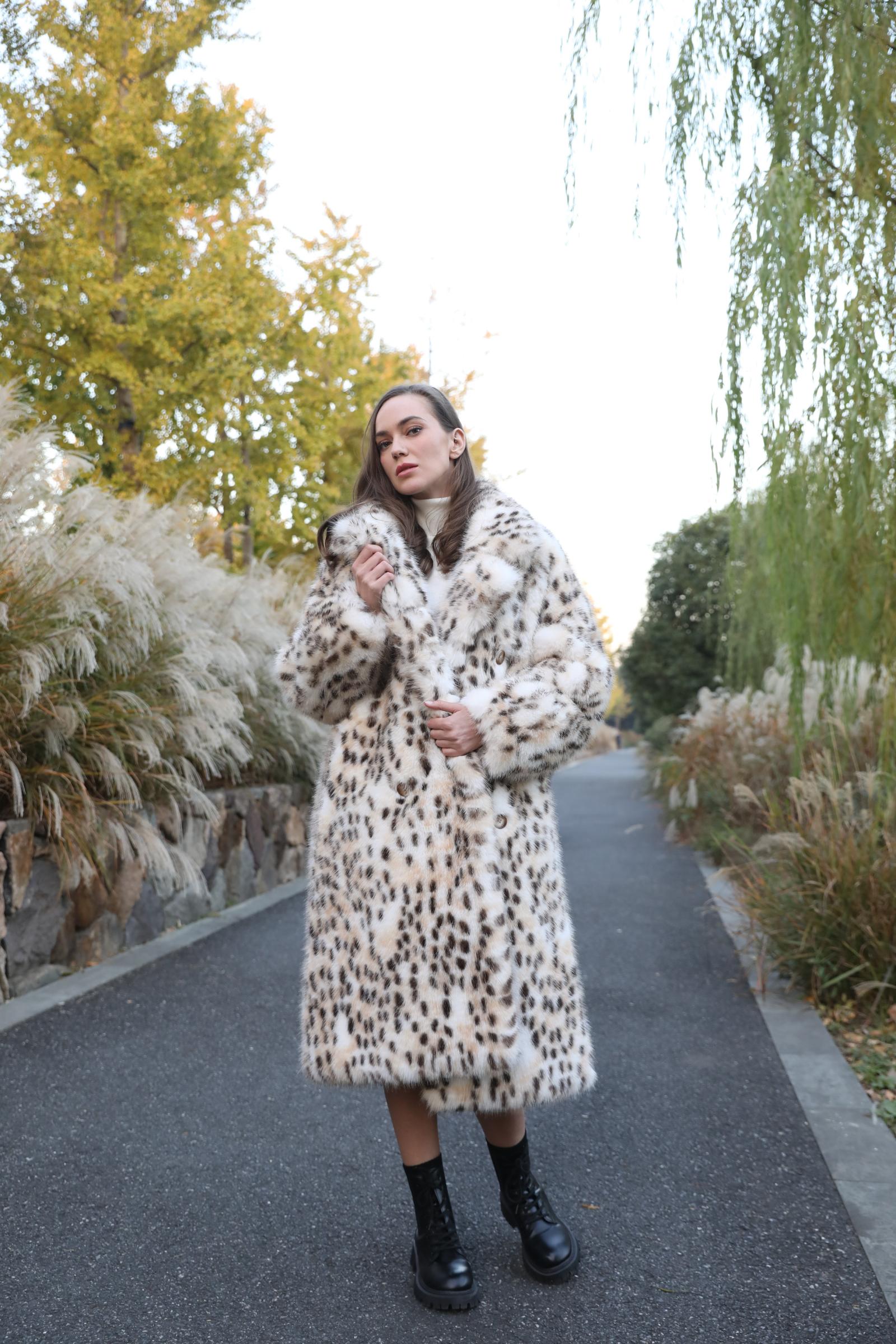 Women's Winter Chic Bobcat Faux Mink Coat Eco-Friendly Fur Coat - Janefur