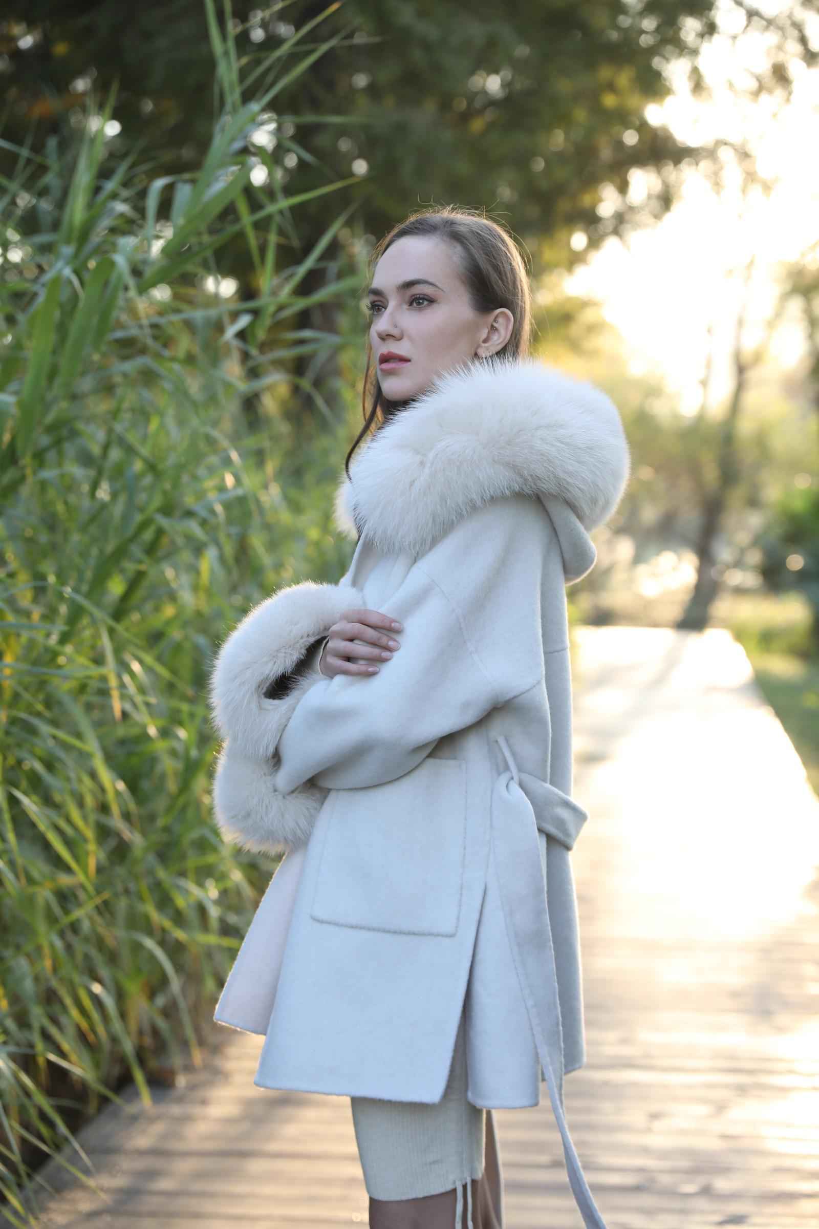 Women's Winter Warm Hooded Reversible Cashmere Short Coat Cuffs with Fur - Janefur