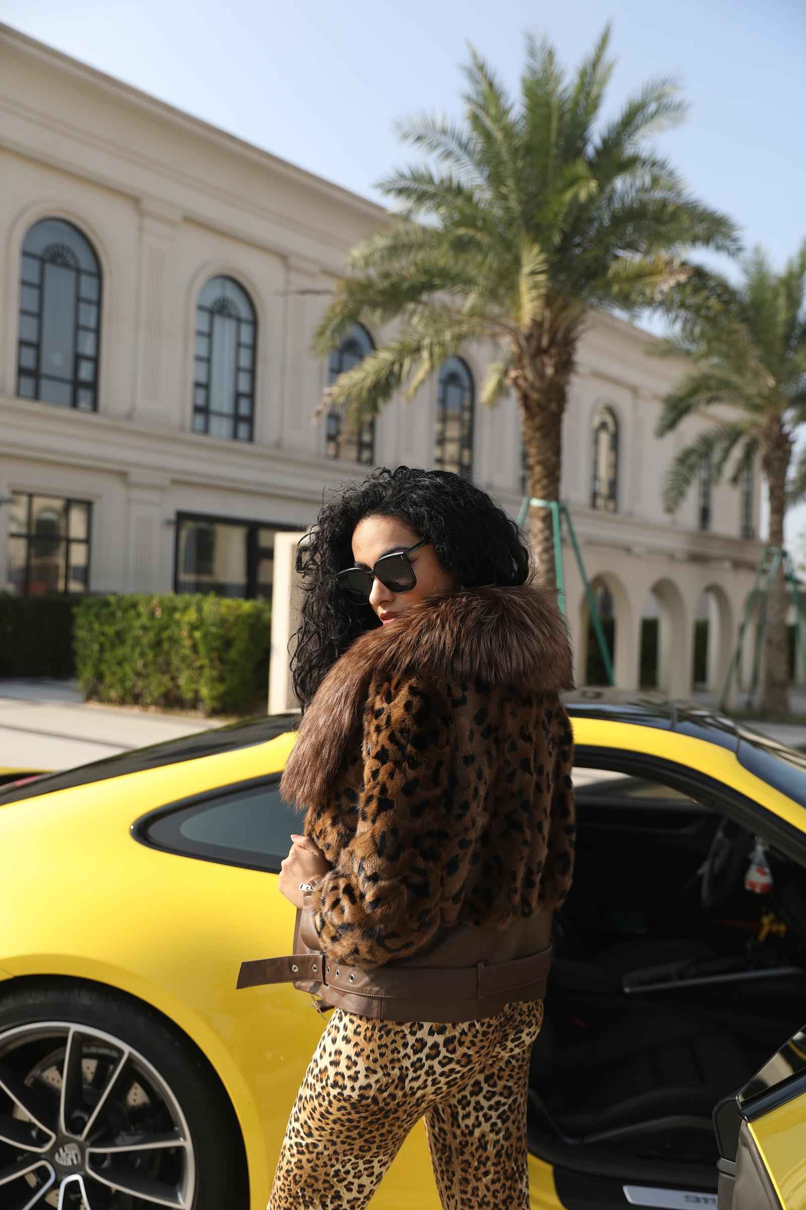 Shawl Lapel Short Mink-Blended Fur Women's Fashion Fur Jacket - Janefur