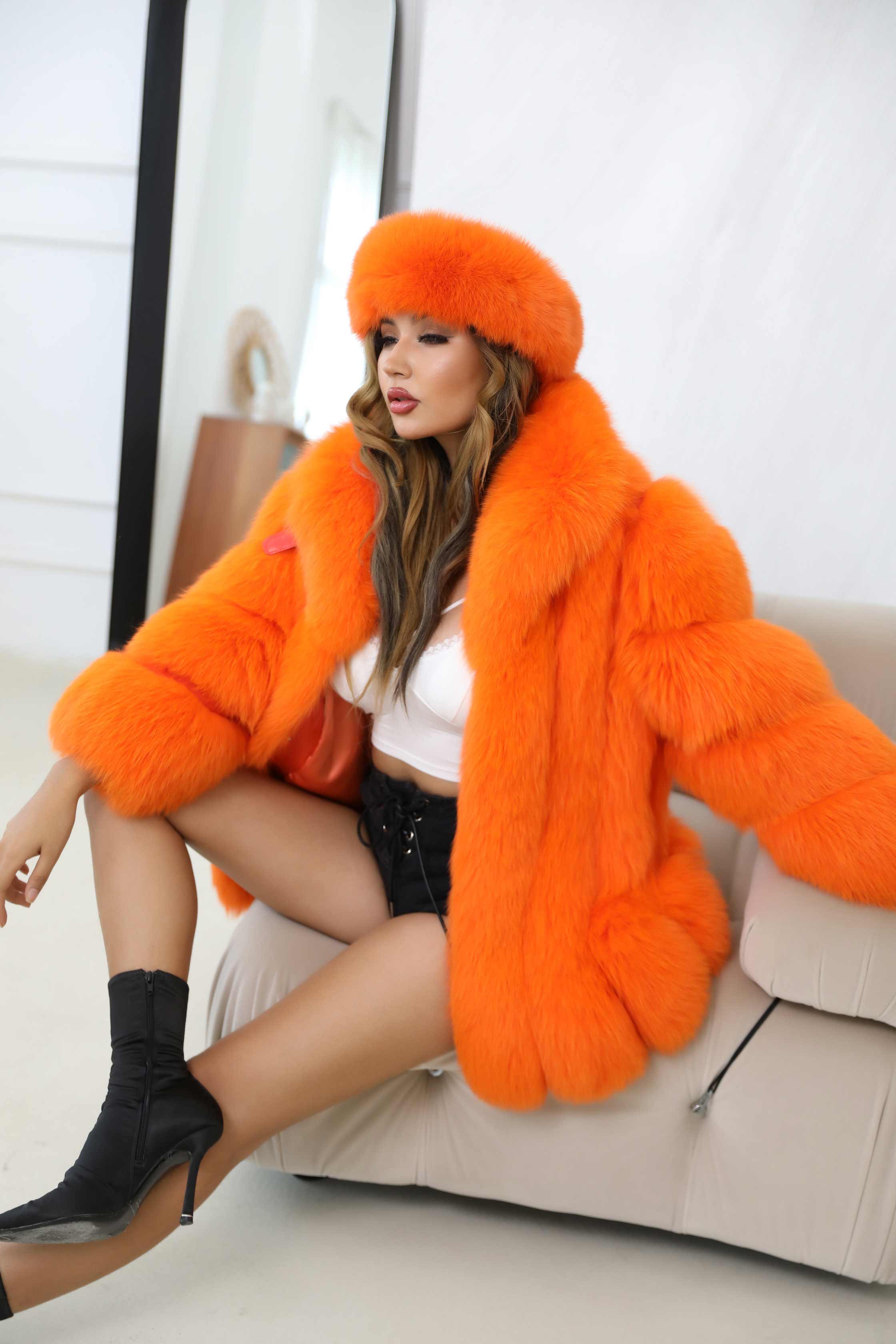 Winter Bright Color Vertical Fox Fur Coat For Women - Janefur