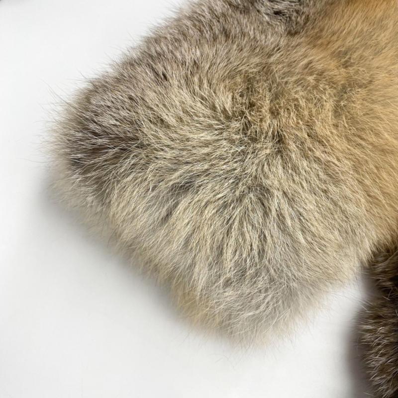 Men's Long Coat with a Golden Island Fox Fur Collar and Buttoned Front - Janefur